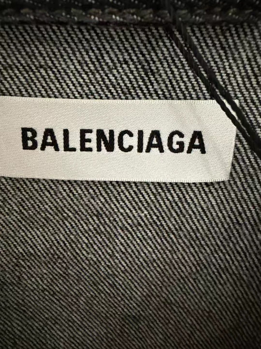 Balenciaga Balenciaga washed black denim jacket Size US S / EU 44-46 / 1 - 4 Thumbnail