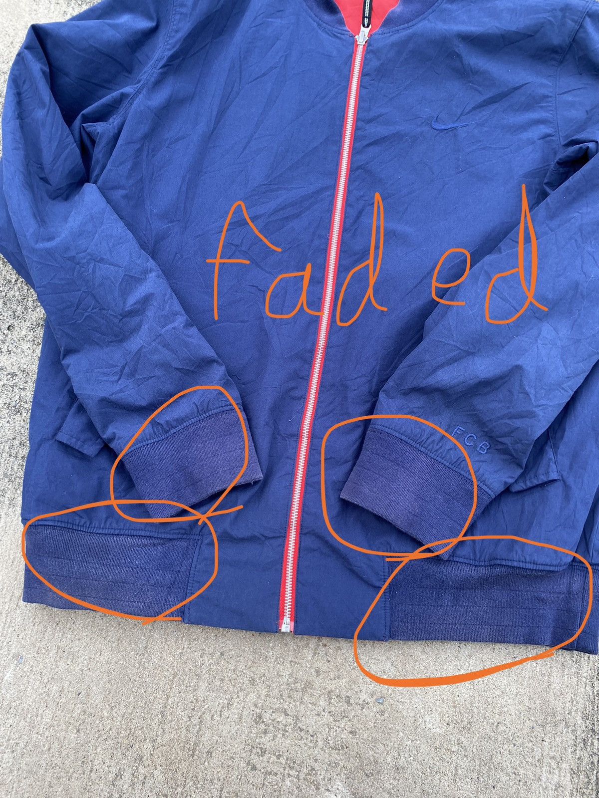 Nike Vintage FCB Nike Swoosh Windbreaker Jacket Size US L / EU 52-54 / 3 - 15 Thumbnail