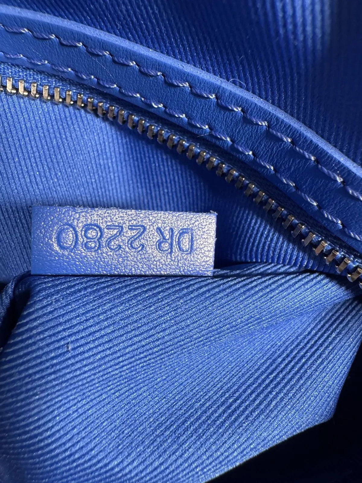 Louis Vuitton Louis Vuitton x Virgil Keepall Size ONE SIZE - 14 Thumbnail
