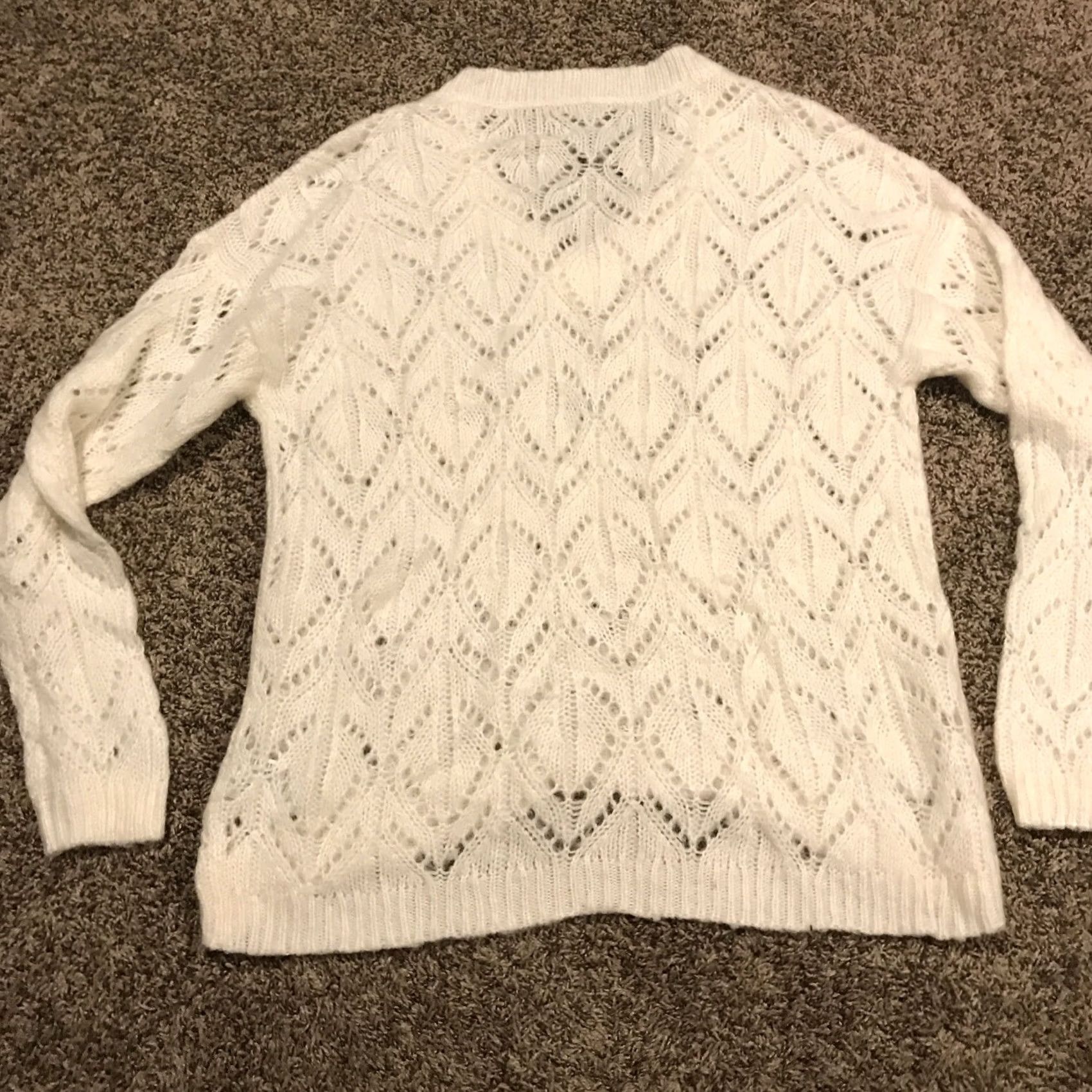 American Eagle Outfitters American Eagle Outfitters Sweater Womens S White Crochet Oversized Bell Sleeve V-Neck Pullover A44 Size S / US 4 / IT 40 - 3 Thumbnail