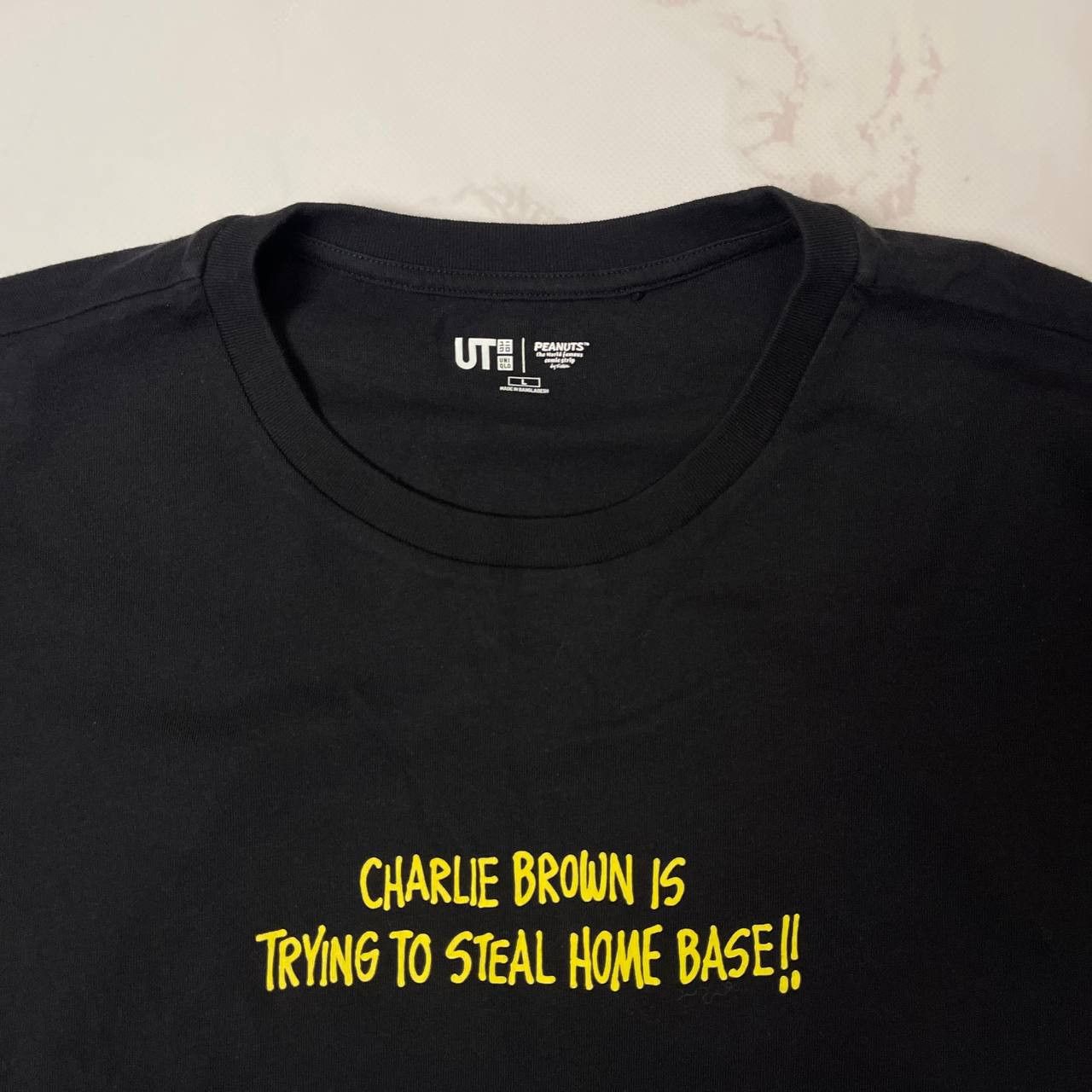 Vintage Vintage uniqlo t-shirt black basic print Size US L / EU 52-54 / 3 - 5 Thumbnail