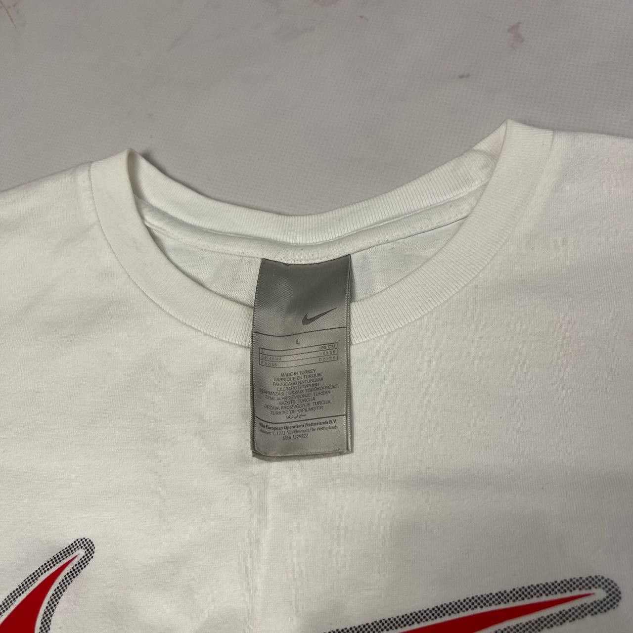 Nike Nike vintage big red swoosh white tee shirt size L Size US L / EU 52-54 / 3 - 10 Thumbnail