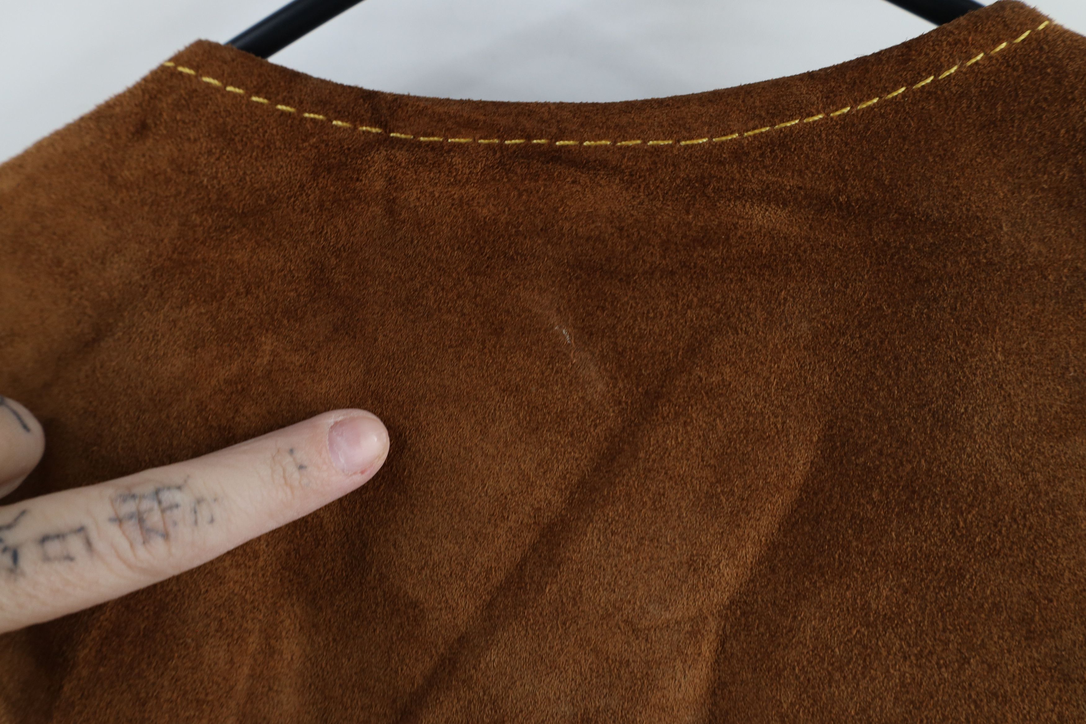 Vintage Vintage 70s Streetwear Suede Leather Western Vest Jacket USA Size US L / EU 52-54 / 3 - 17 Thumbnail