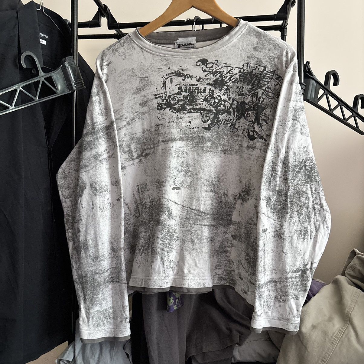 Beauty Beast Y2K Young Order Unlimited Grunge Abstract Long Sleeve Tee Size M / US 6-8 / IT 42-44 - 1 Thumbnail