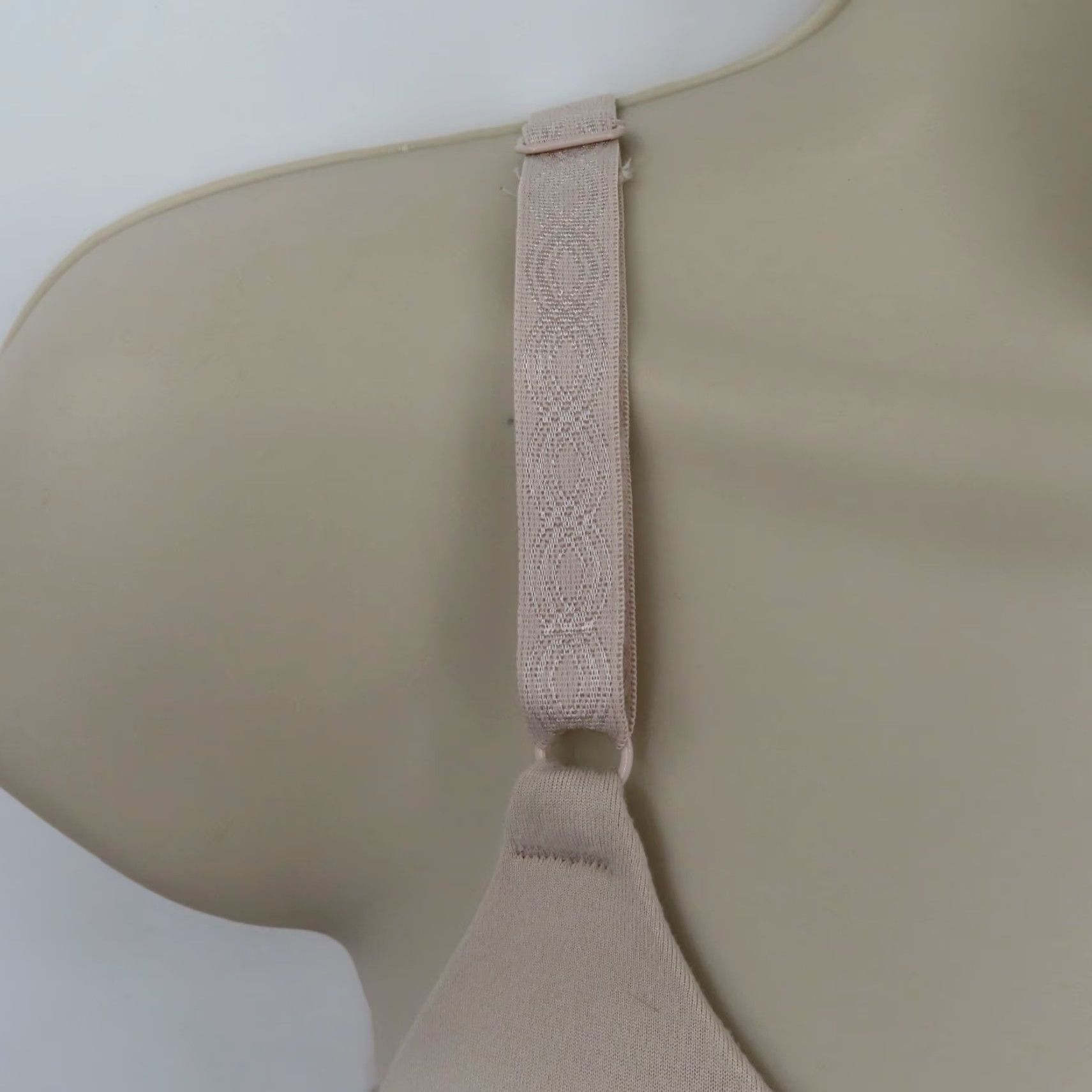 Vintage Warners Cloud 9 Super Soft Wireless Lightly Lined Comfort Bra 34C Pink Beige Womens Bra T-Shirt Style Size ONE SIZE - 2 Thumbnail