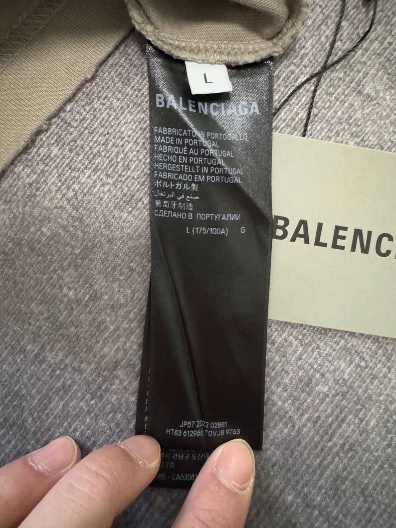 Balenciaga Balenciaga Embroidered front and back short sleeves Size US L / EU 52-54 / 3 - 4 Thumbnail