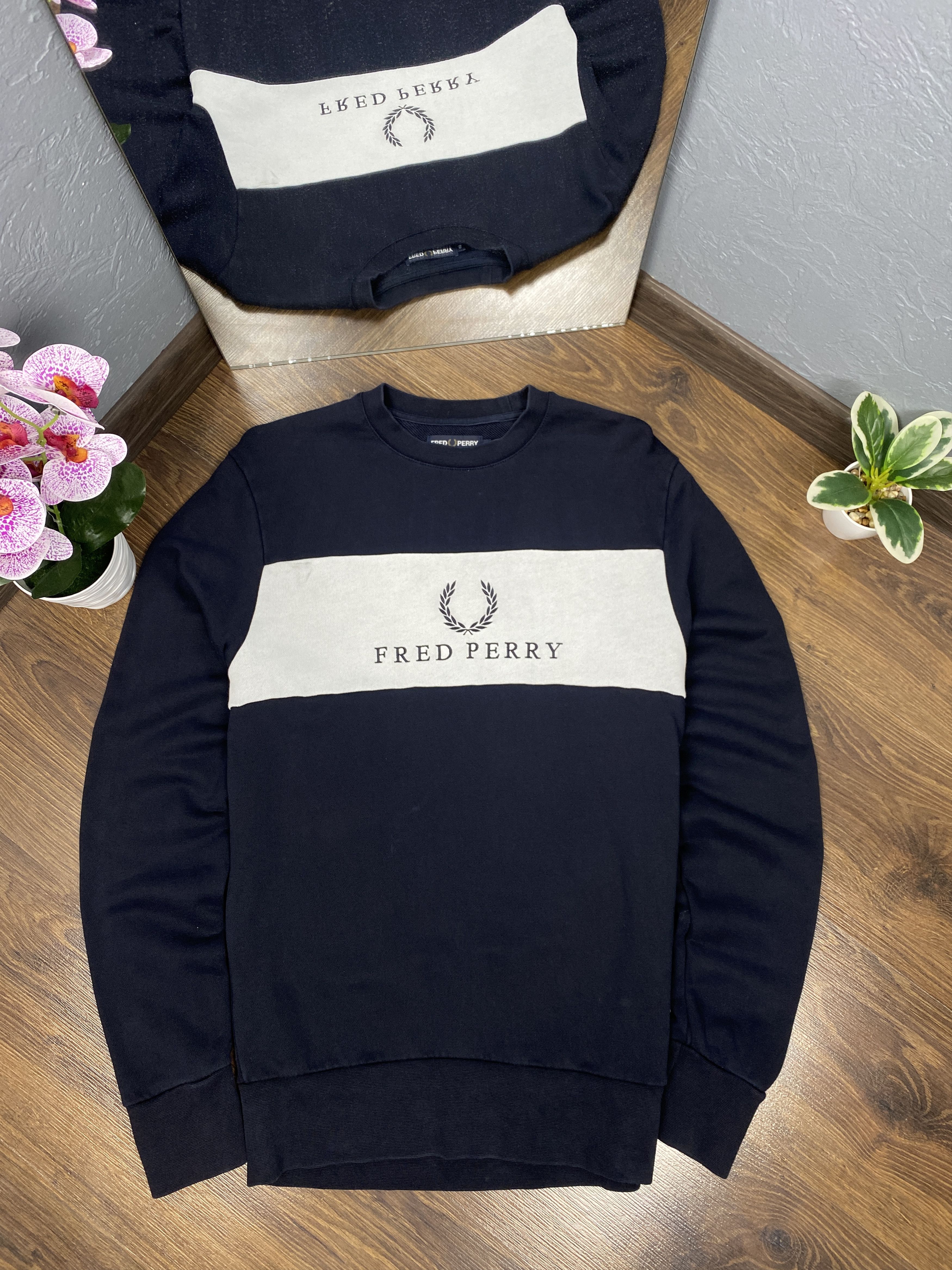 Fred Perry × Vintage Fred Perry vintage embroidered logo sweatshirt Size US S / EU 44-46 / 1 - 1 Thumbnail