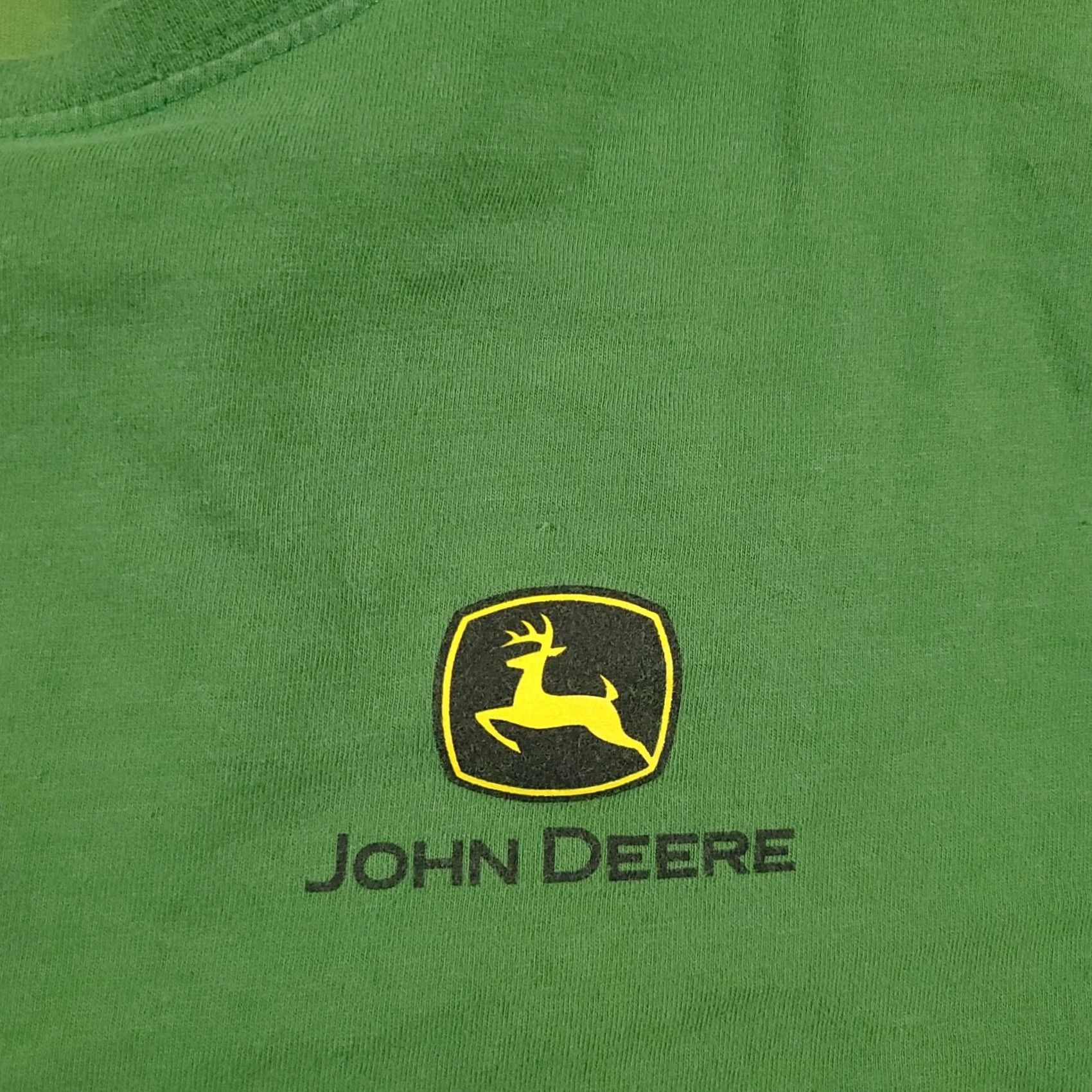 John Deere VINTAGE John Deere Tractor T Shirt Mens 2XL Green Grunge Workwear Farmer Shirt Mens Grunge Tractor John Deere Size US XXL / EU 58 / 5 - 4 Thumbnail