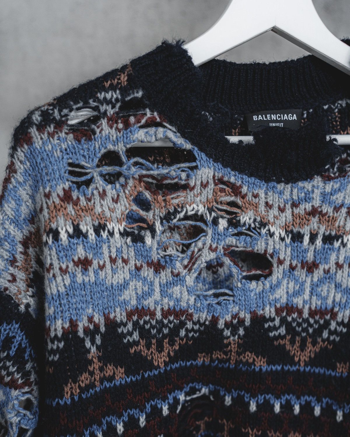 Balenciaga Balenciaga FW21 – Fair Isle Distressed Knit Sweater Size US L / EU 52-54 / 3 - 5 Thumbnail