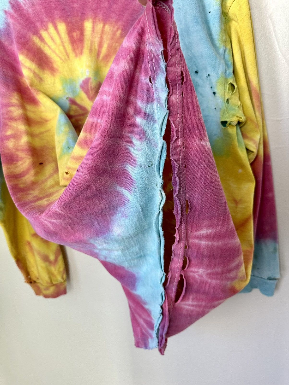 Vintage (L) THRASHED TO PERFECTION Tye Dye Long-Sleeve Tee Size US L / EU 52-54 / 3 - 8 Thumbnail