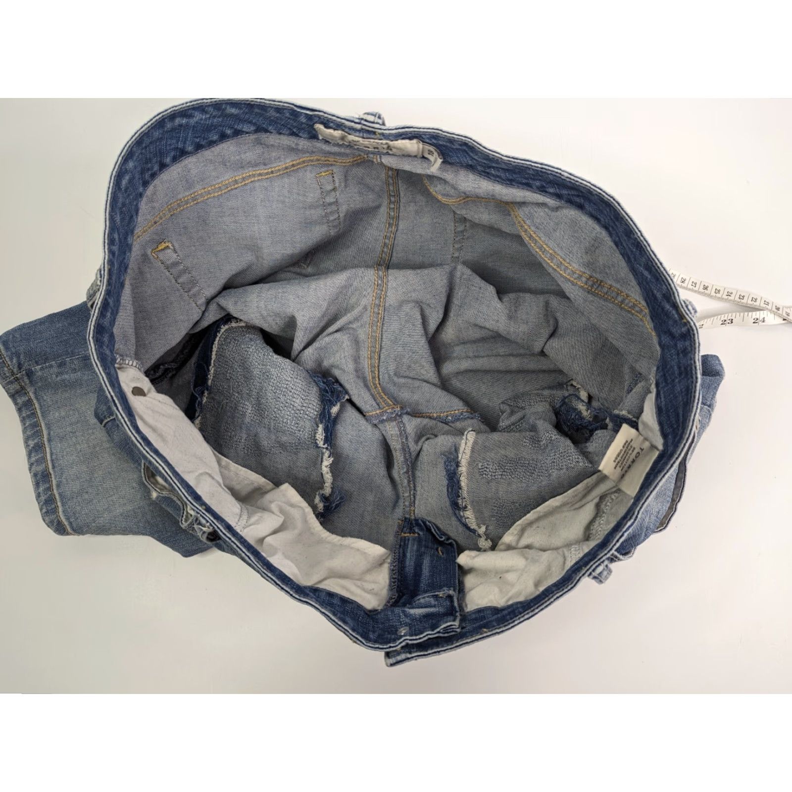 Torrid Torrid Bermuda Shorts Denim Cotton Stretch Plus 18 Blue Women Casual Summer Size 40" / US 18 - 6 Thumbnail