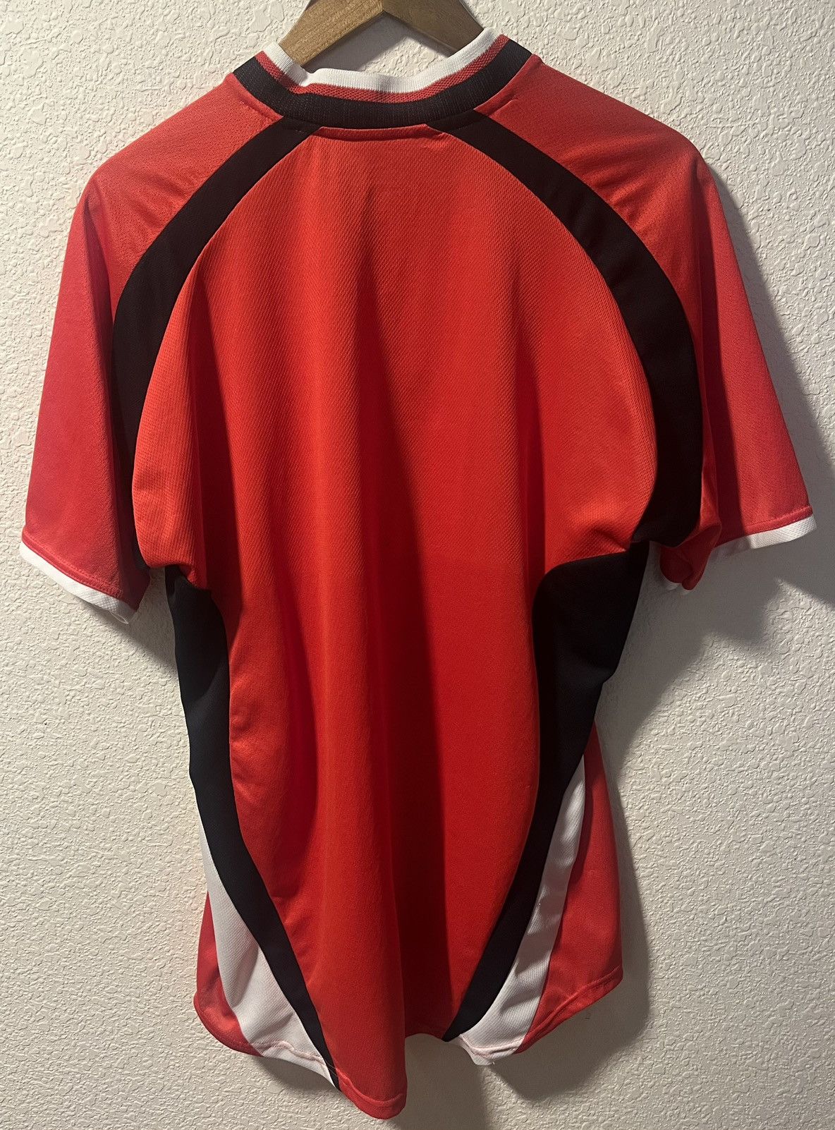 Puma Vintage Eintracht Frankfurt 2000-01 Puma Home Jersey - Sz L Size US L / EU 52-54 / 3 - 9 Thumbnail