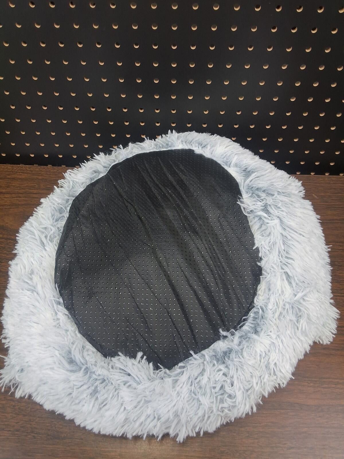 Unknown London Cozy Plush Pet Bed - Extra small Size ONE SIZE - 3 Thumbnail