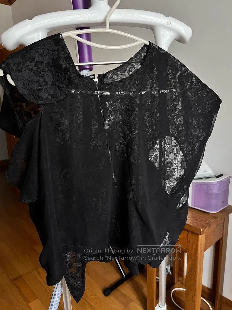 Comme des Garcons Comme Des Garcons Lace Short Deconstructed Vest Size XS / US 0-2 / IT 36-38 - 1 Thumbnail