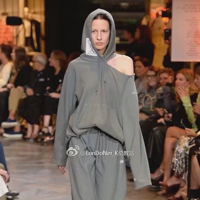 Vetements Vetements Grey Ripped Hoodie S Size Size US S / EU 44-46 / 1 - 1 Thumbnail