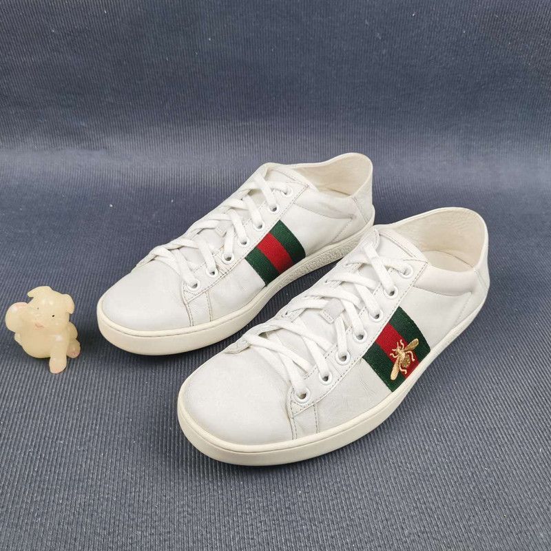Gucci Gucci Ace Leather Bee Low-Top Sneakers Size US 7.5 / EU 40-41 - 1 Thumbnail