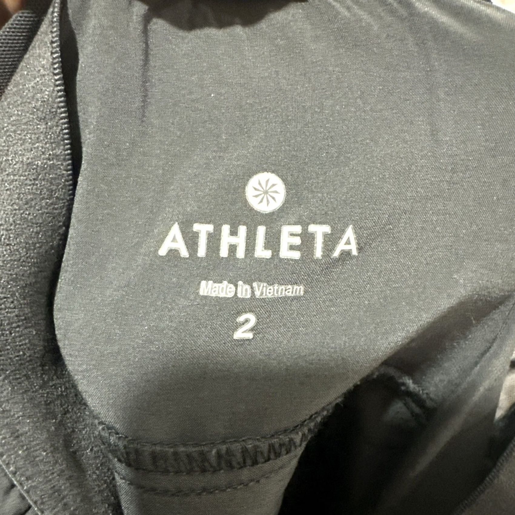 Athleta Athleta Dress Women Size 2 Strapless Black Sleeveless Pockets Anywhere Casual Everyday Knee Length Size XS / US 0-2 / IT 36-38 - 3 Thumbnail