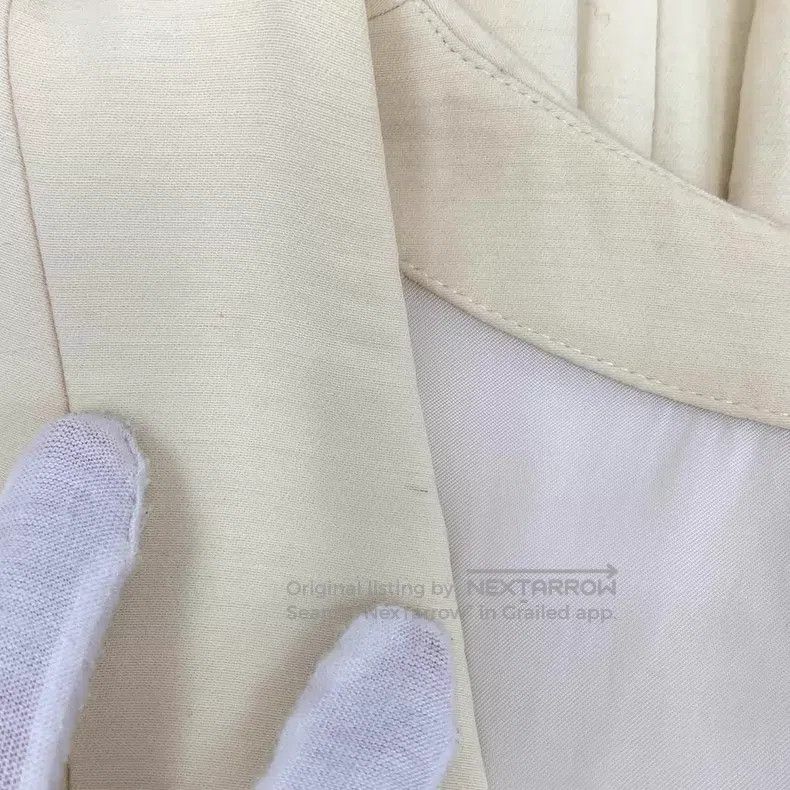 Alexander McQueen Alexander Mcqueen Beige wool V-neck sleeveless dress Size S / US 4 / IT 40 - 8 Thumbnail