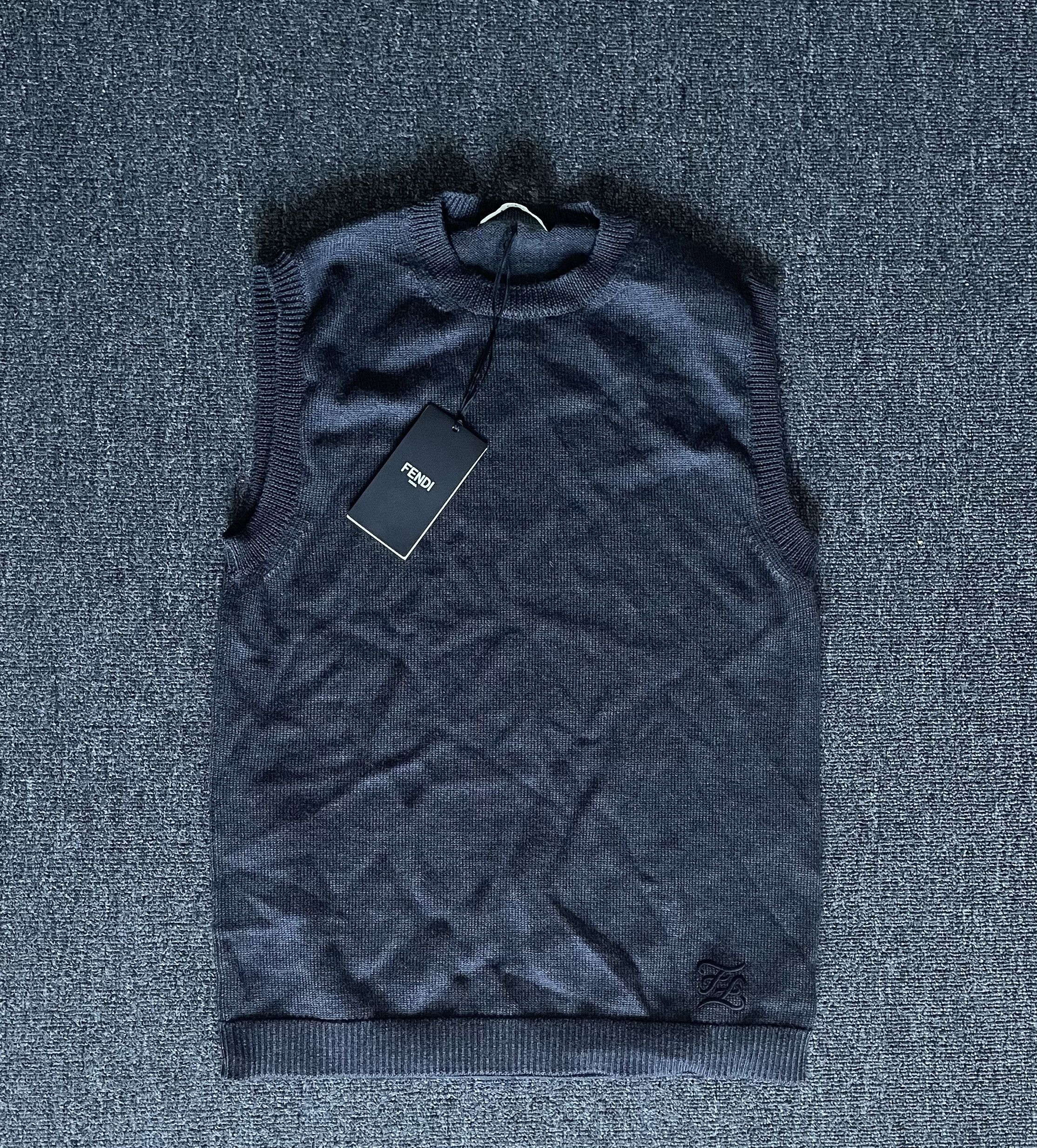 Fendi Tank Tops Sleeveless wool sweater size 46, image size:2228x2468