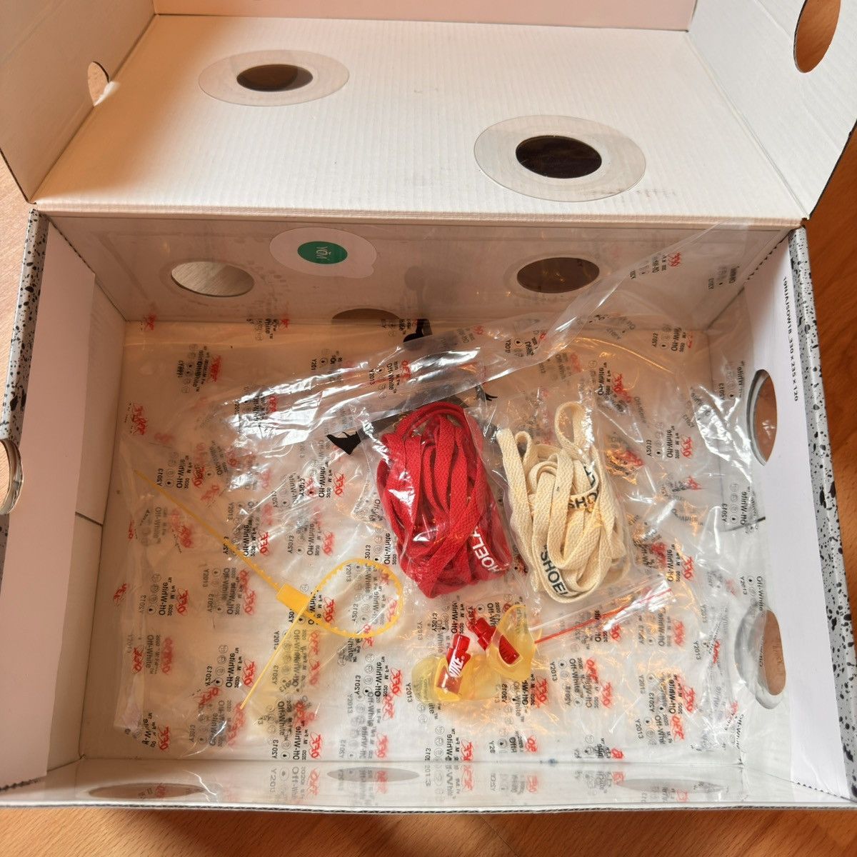 Jordan Brand × Off-White Air jordan 5 x Off White sail Size US 7 / EU 40 - 8 Thumbnail