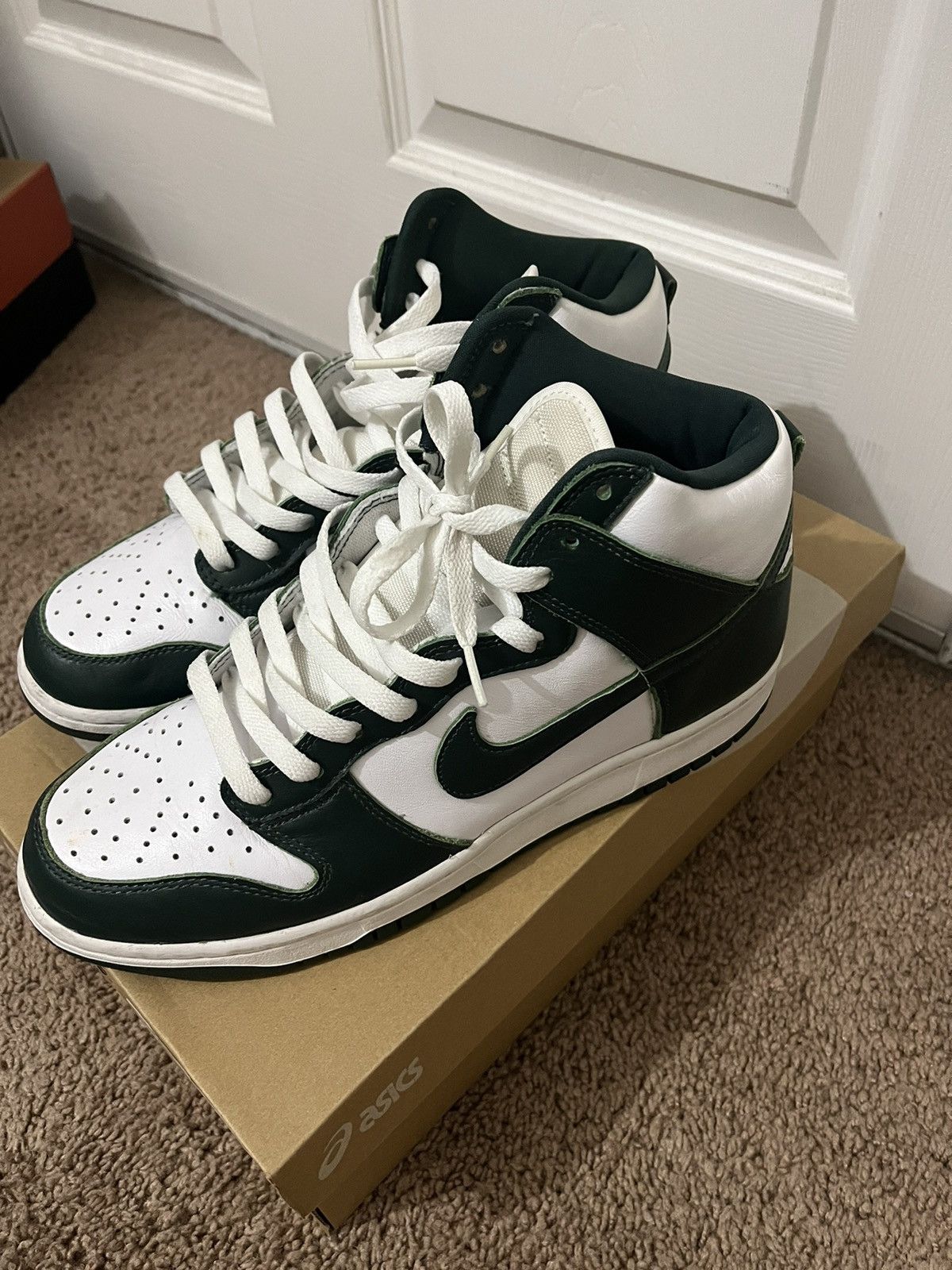 Nike × Vintage Nike Dunk High Spartan Green Size US 10.5 / EU 43-44 - 2 Thumbnail