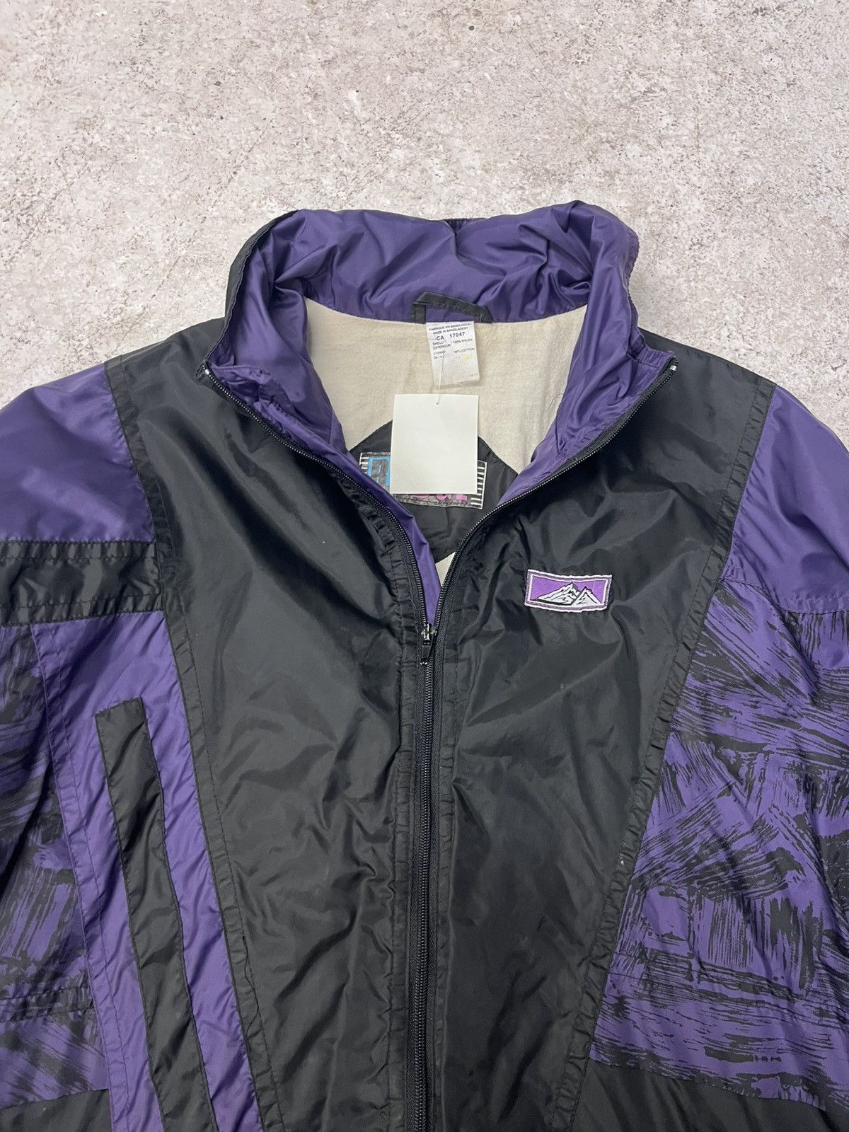 Vintage Vintage black and purple windbreaker jacket Size US M / EU 48-50 / 2 - 1 Thumbnail