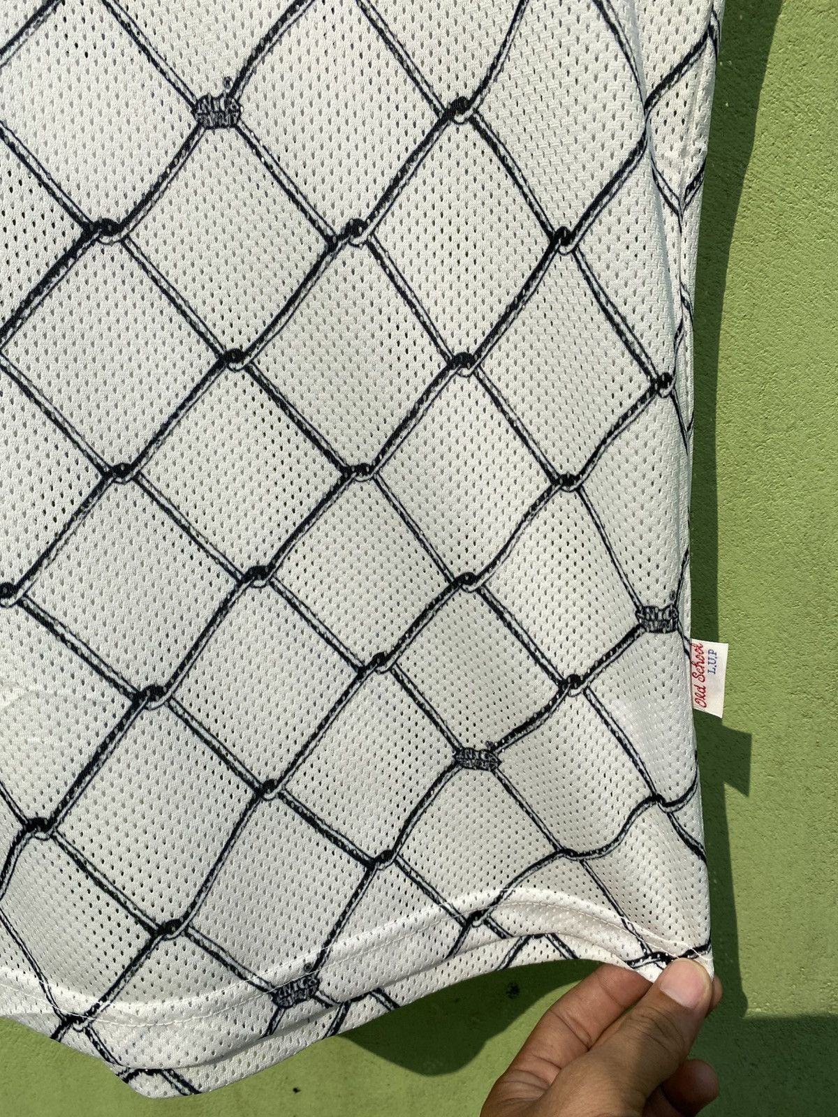 Japanese Brand LUP by LIPUNDERPOINT Old School 90 Tshirt Jersey Fence Print Size US L / EU 52-54 / 3 - 7 Thumbnail