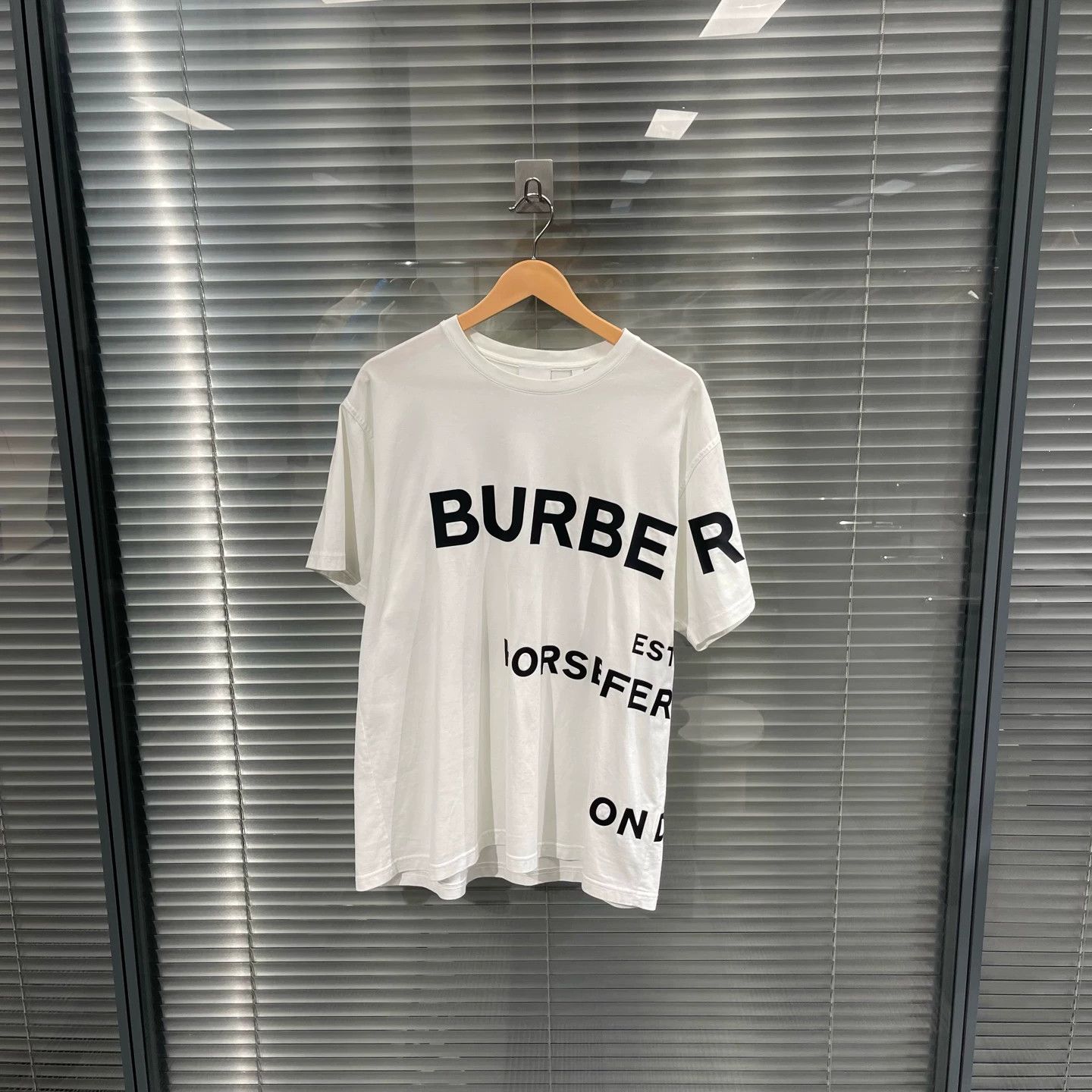 Burberry Burberry logo short-sleeve T-shirt M 99 new Size US M / EU 48-50 / 2 - 1 Thumbnail
