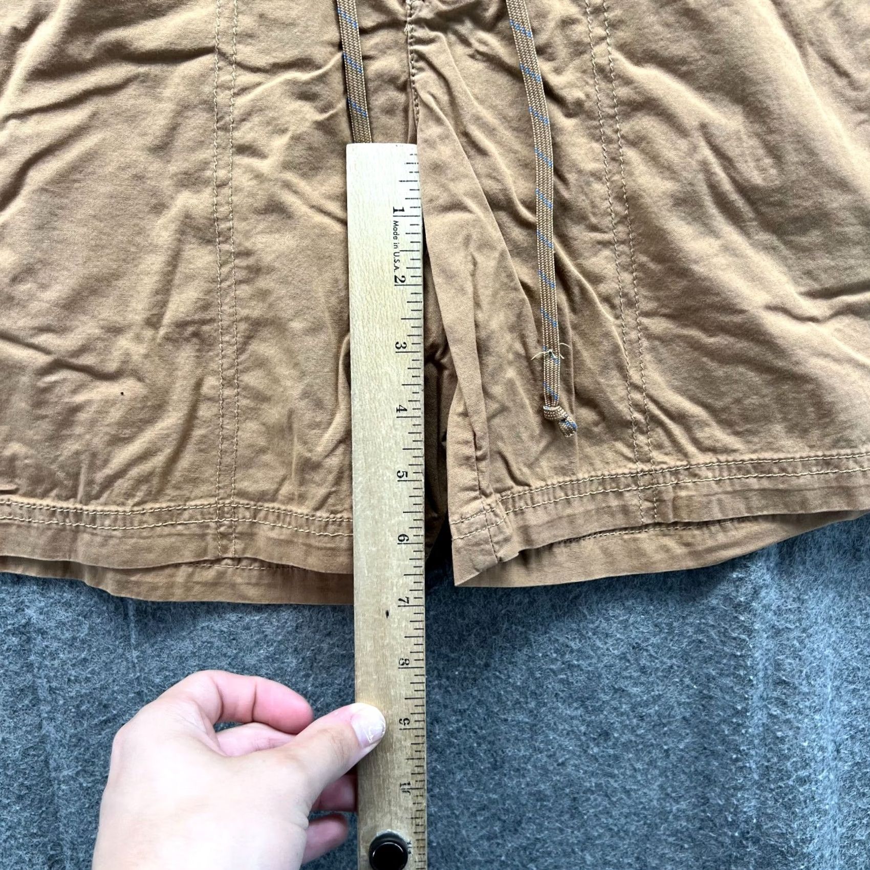 Vintage Columbia Shorts Women Medium Brown Cotton Drawstring UPF Outdoor Hiking Cargo Pocket Casual Summer Spring Fall Men/Women? Size 32" / US 10 / IT 46 - 5 Thumbnail