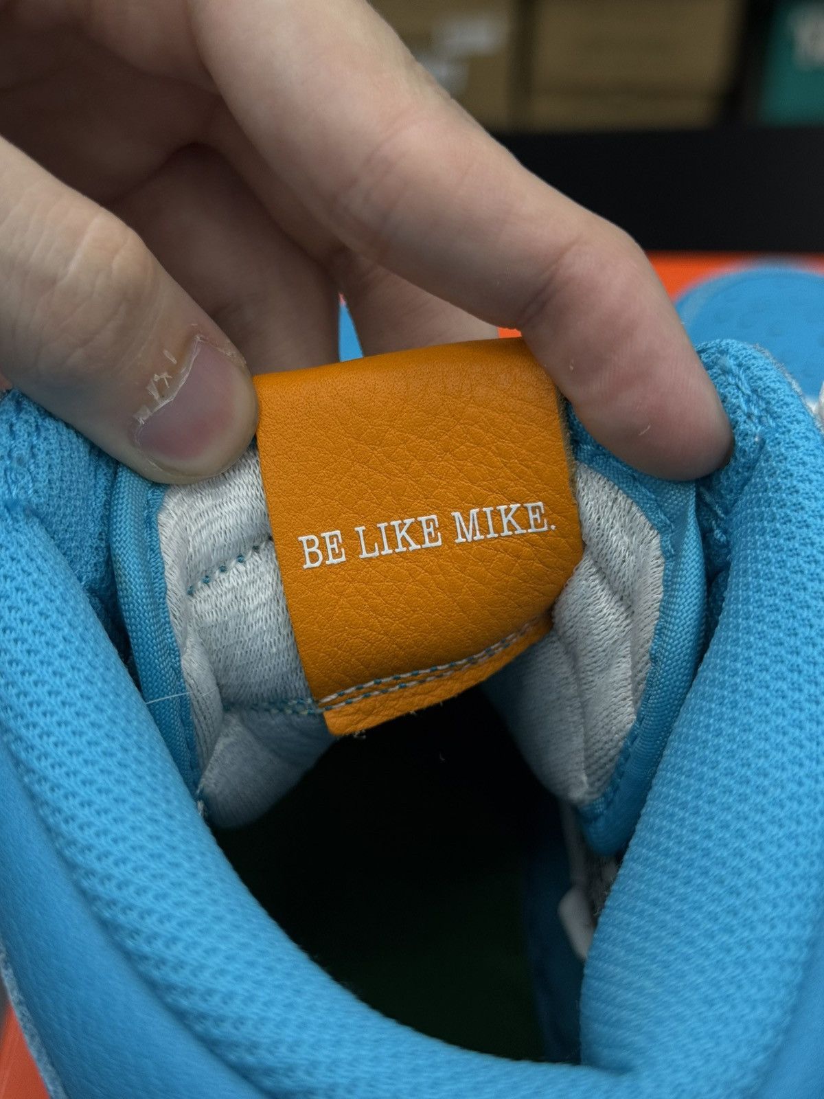 Jordan Brand Jordan 1 Gatorade Blue Lagoon Size 10.5 Pre Owned 🧼 Size US 10.5 / EU 43-44 - 13 Thumbnail