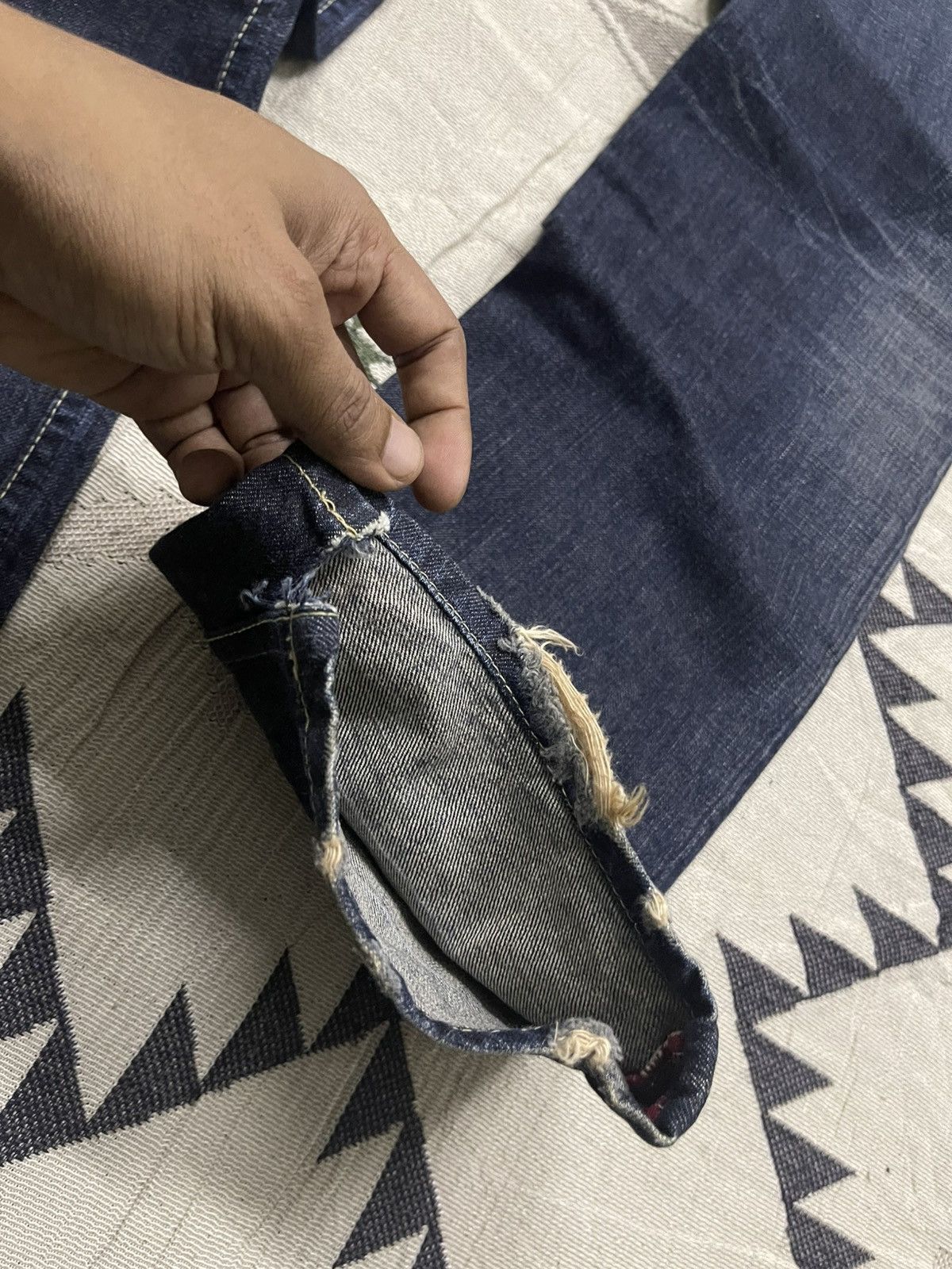 Levi's VINTAGE LEVIS REDLOOP J22 STRAIGHT CUT JEANS MADE IN JAPAN Size US 29 - 14 Thumbnail