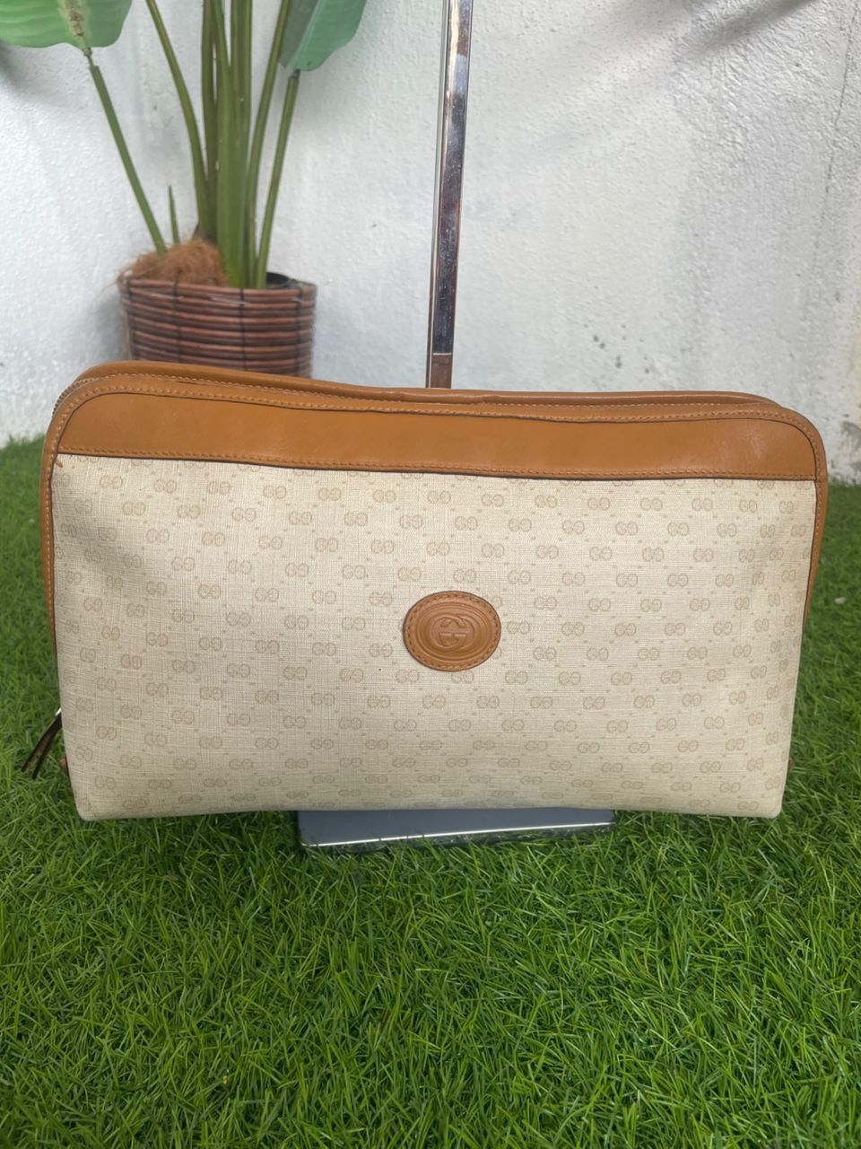 Authentic Vintage Gucci GG Monogram White Clutch