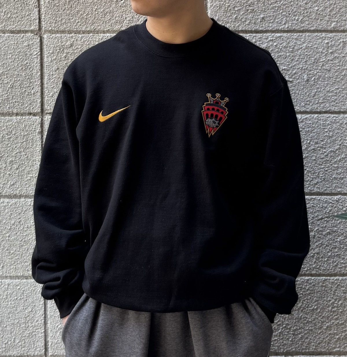 Nike Vintage 90s Nike Premier Cup 97-98 Football Sweatshirt Size US S / EU 44-46 / 1 - 3 Thumbnail