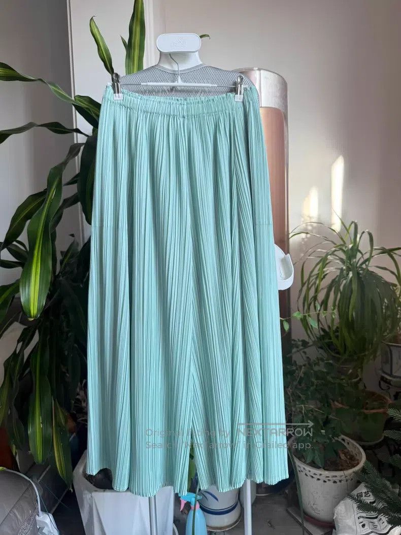 Issey Miyake Issey Miyake Mint Green Wide Leg Pants Size 26" / US 2 / IT 38 - 1 Thumbnail