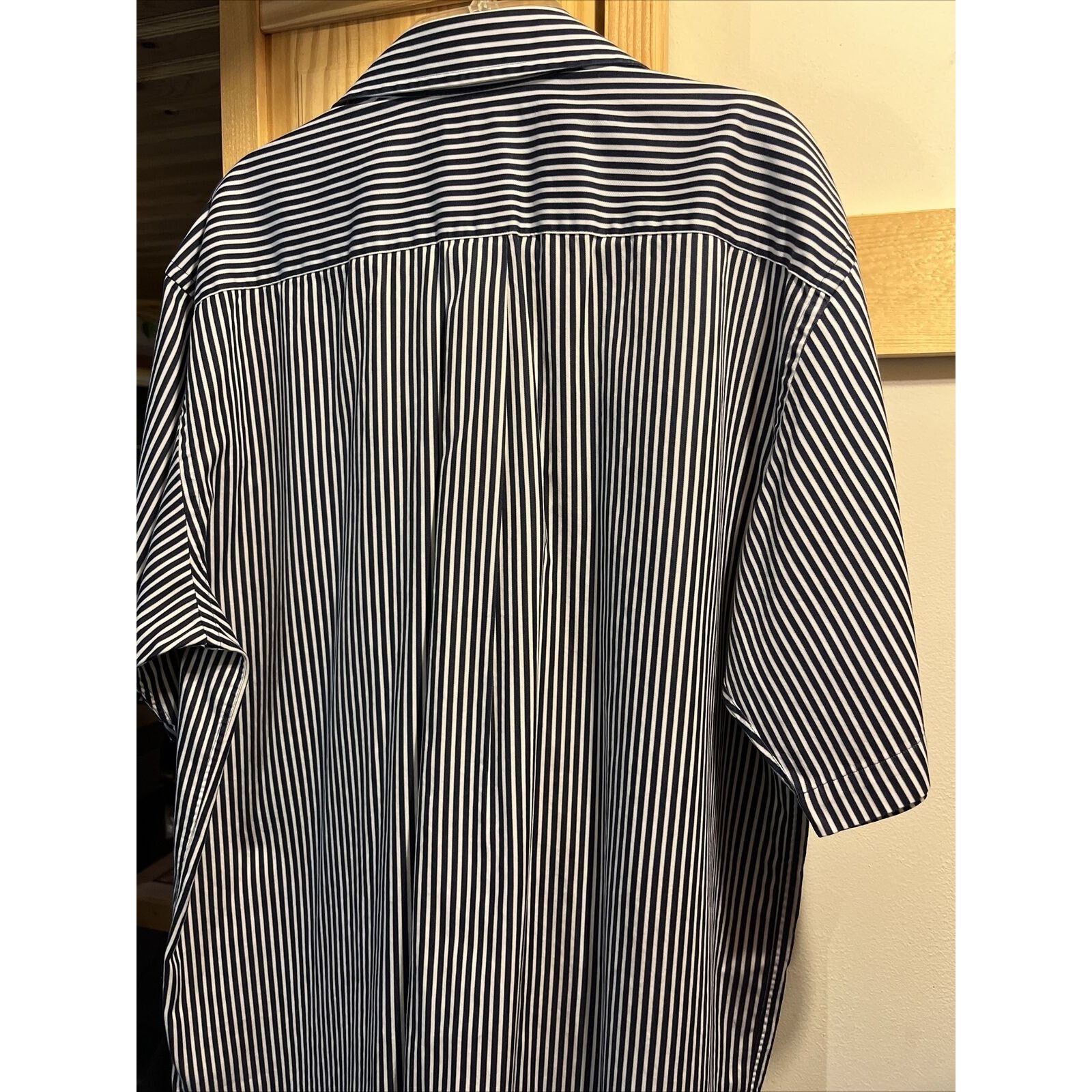 Daniel Cremieux Daniel Cremieux Men's L Blue Stripe SS Egyptian Cotton Shirt Size US L / EU 52-54 / 3 - 11 Thumbnail
