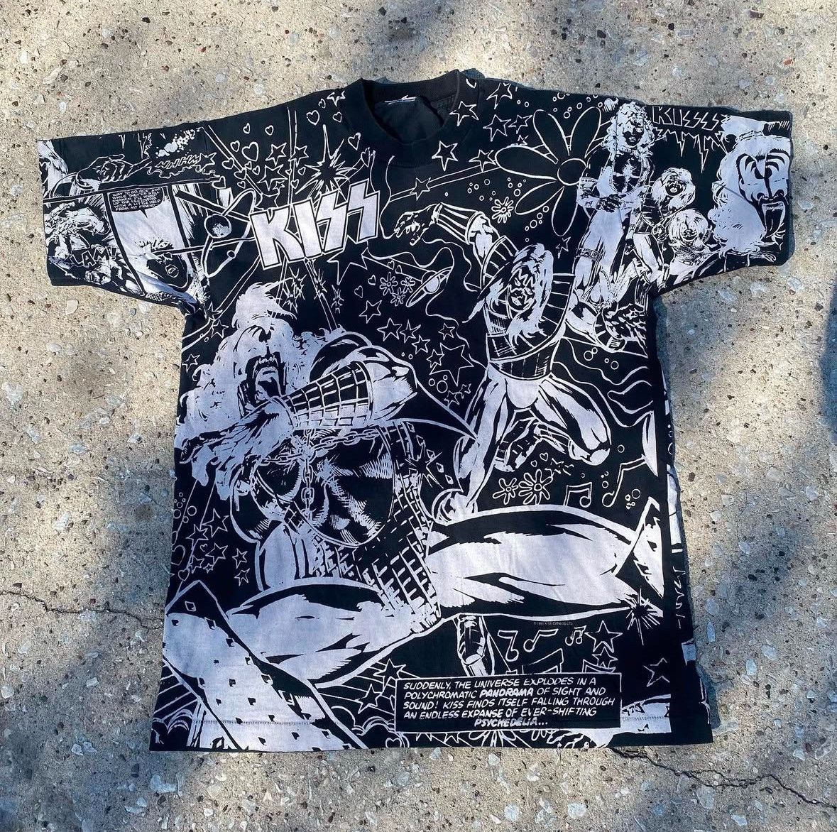 Vintage 1995 Rare KISS Comic Aop Tee