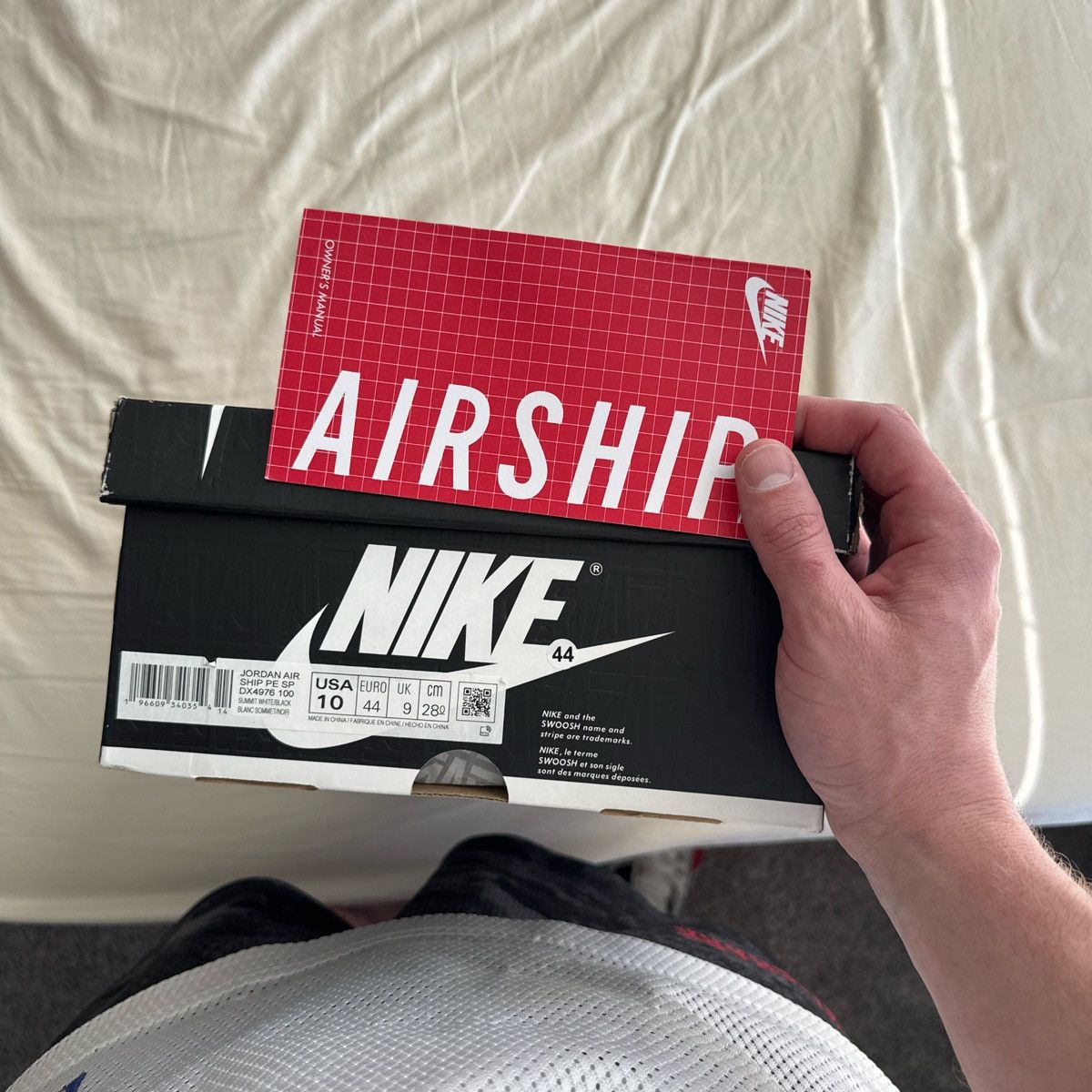 Jordan Brand Nike Jordan Air Ship PE SP 10 Size US 10 / EU 43 - 4 Thumbnail