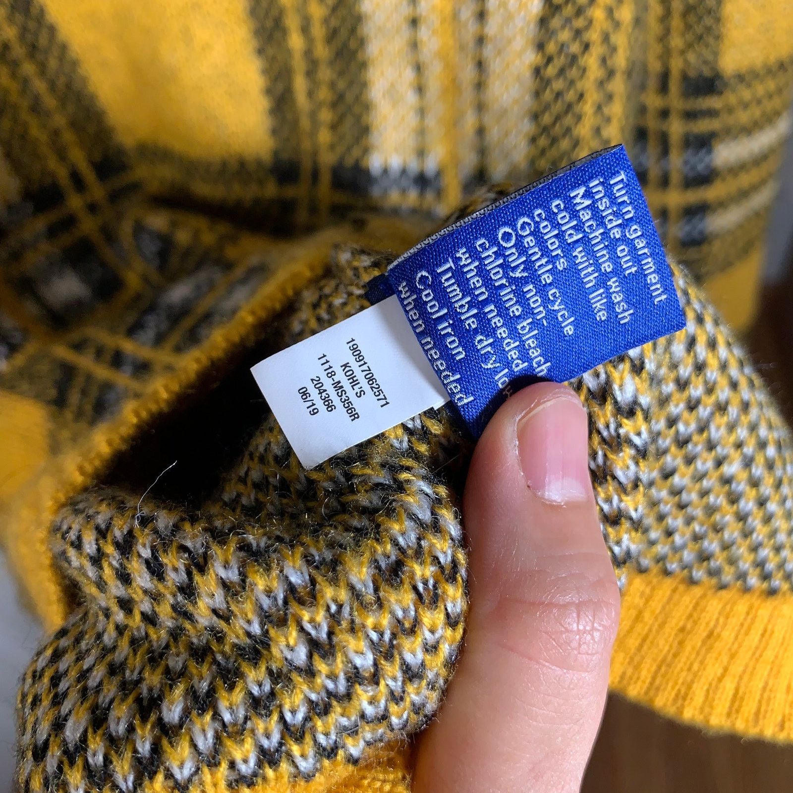 Apt. 9 Apt. 9 Yellow Plaid Sweater Size S Size S / US 4 / IT 40 - 5 Thumbnail