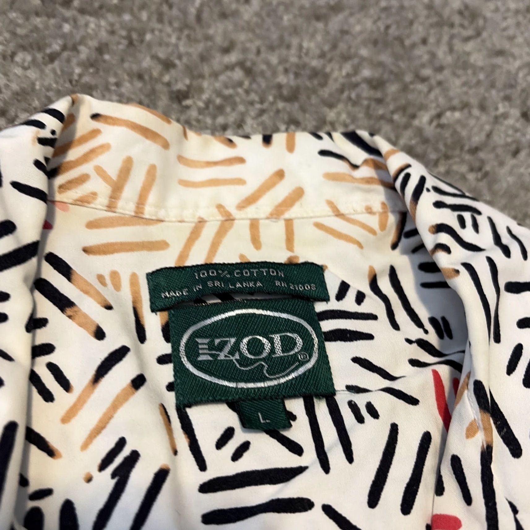 Izod VINTAGE IZOD White Geometric Print Button-Up Shirt Casual Men L 90s Cotton Short Sleeve Size US L / EU 52-54 / 3 - 4 Thumbnail