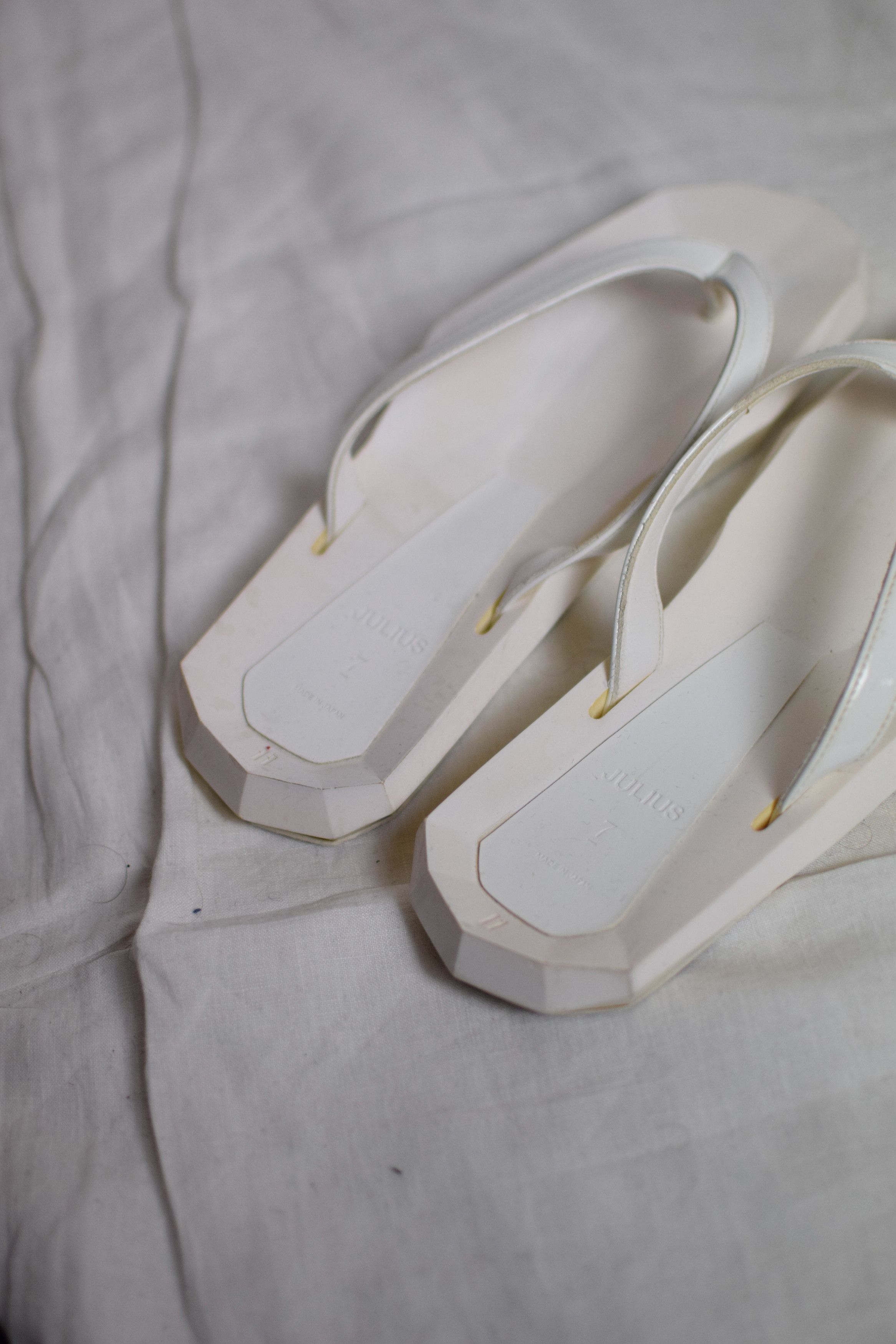 Julius Julius SS15 Prism White Sandals - 497FWM10 Size US 9 / EU 42 - 12 Thumbnail