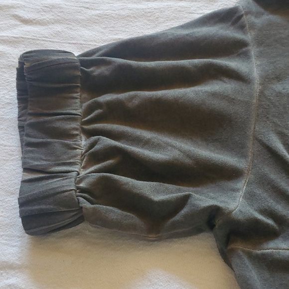 Anthropologie Anthropologie Holding Horses Grey Short Sleeve Side Cut Sz. Size XS / US 0-2 / IT 36-38 - 10 Thumbnail