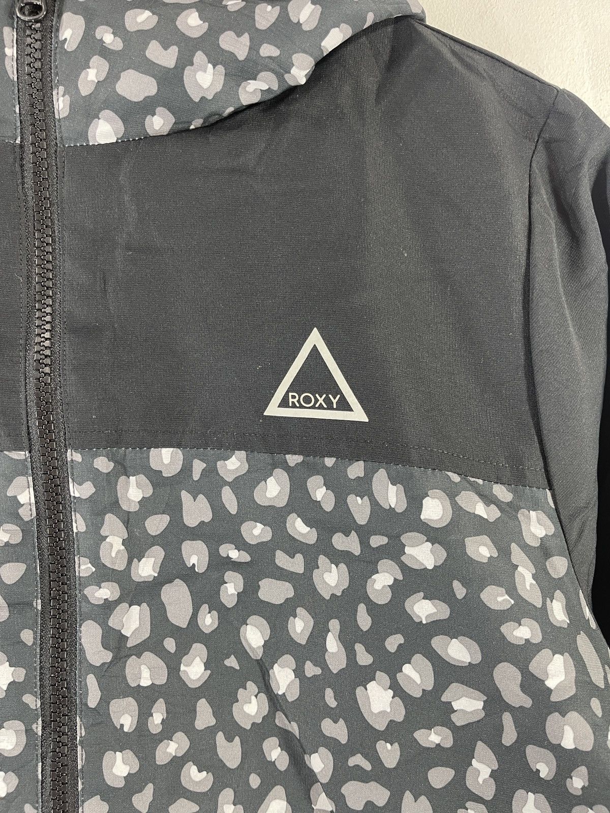 Japanese Brand × Vintage Full Zipper ROXY Jacket Size US L / EU 52-54 / 3 - 4 Thumbnail