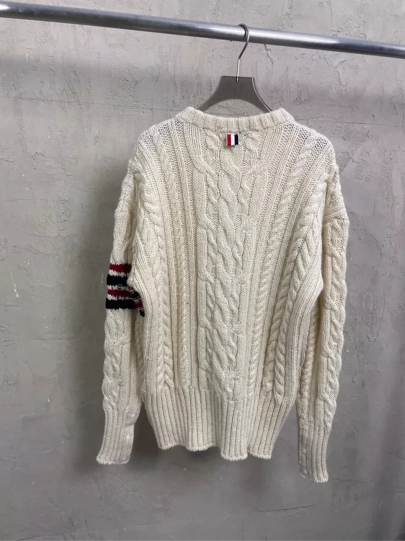 Thom Browne Thom browne Beige striped four-striped wool round-neck swea Size US XL / EU 56 / 4 - 2 Thumbnail