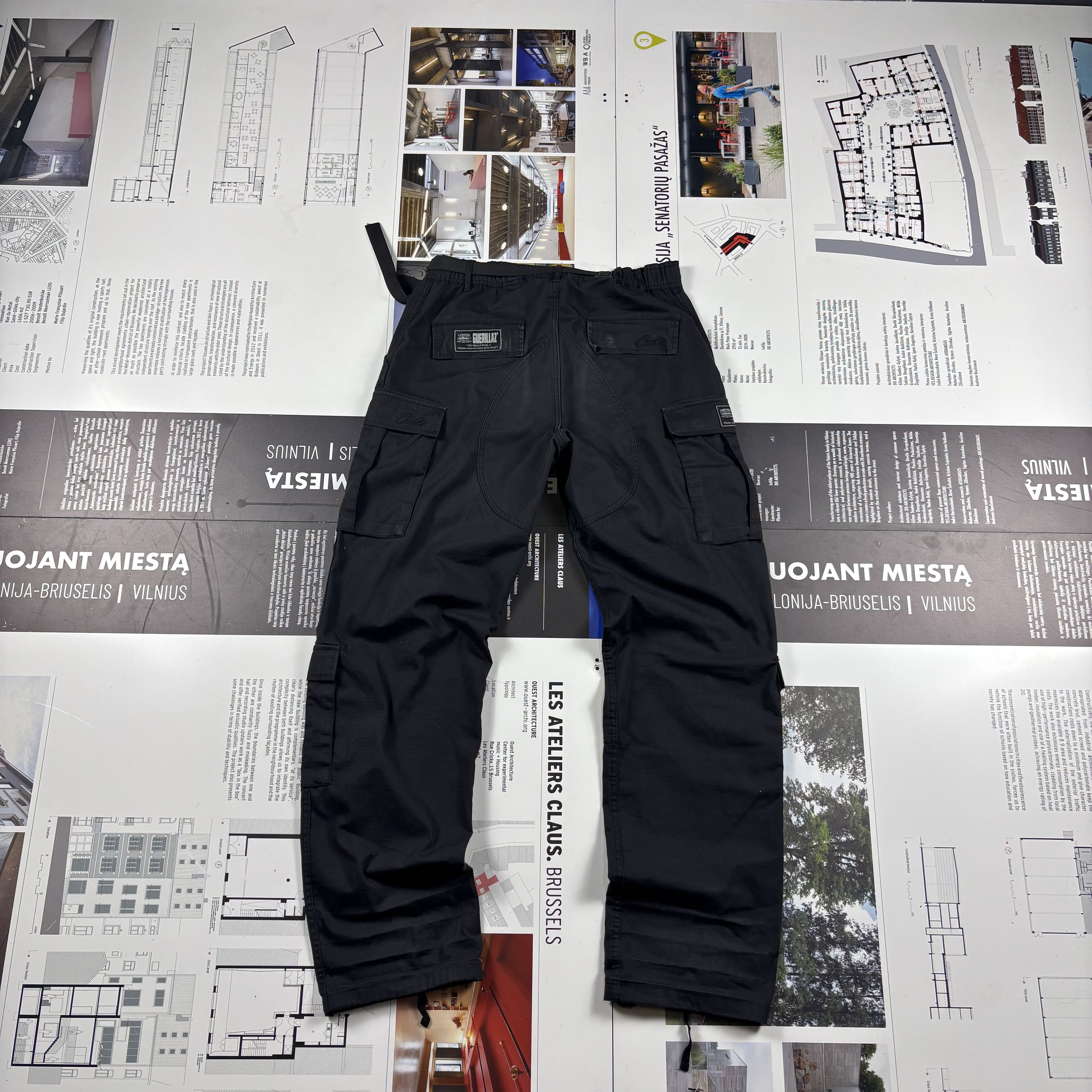 Corteiz CORTEIZ VVS VELOUR BOTTOMS [TRIPLE BLACK] | Grailed