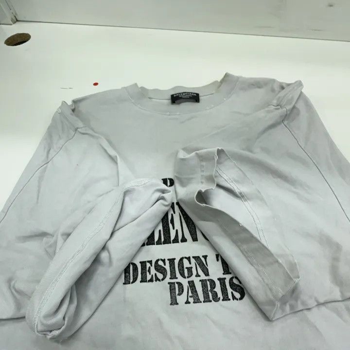 Balenciaga Balenciaga Balenciaga Design Team Logo Print TShirt -2507 Size US L / EU 52-54 / 3 - 9 Thumbnail