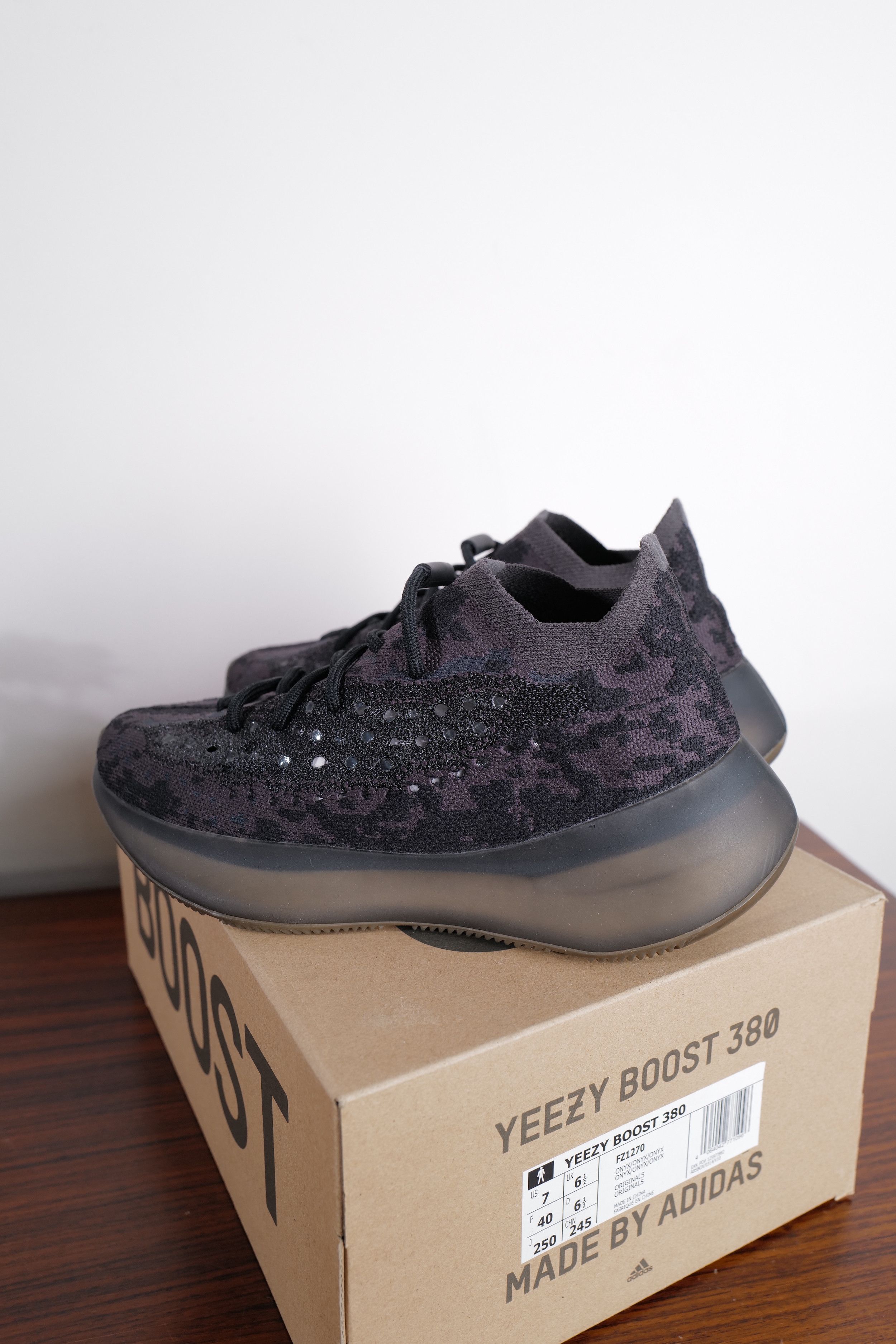 Yeezy BOOST 380 NEW Size US 7 / IT 37 - 17 Thumbnail