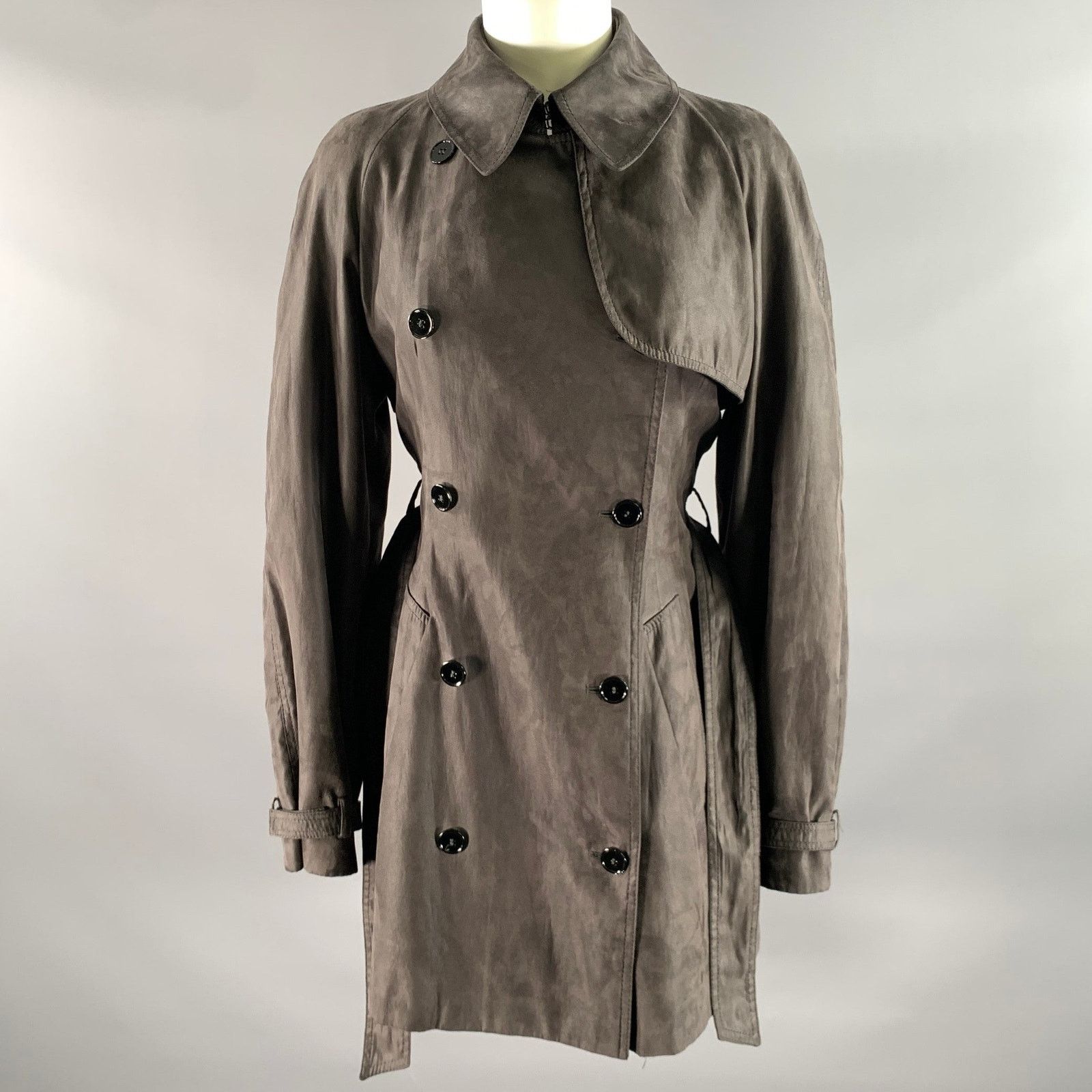Alexander McQueen ALEXANDER MCQUEEN Grey Polyethylene Double Breasted Coat M Size M / US 6-8 / IT 42-44 - 2 Thumbnail