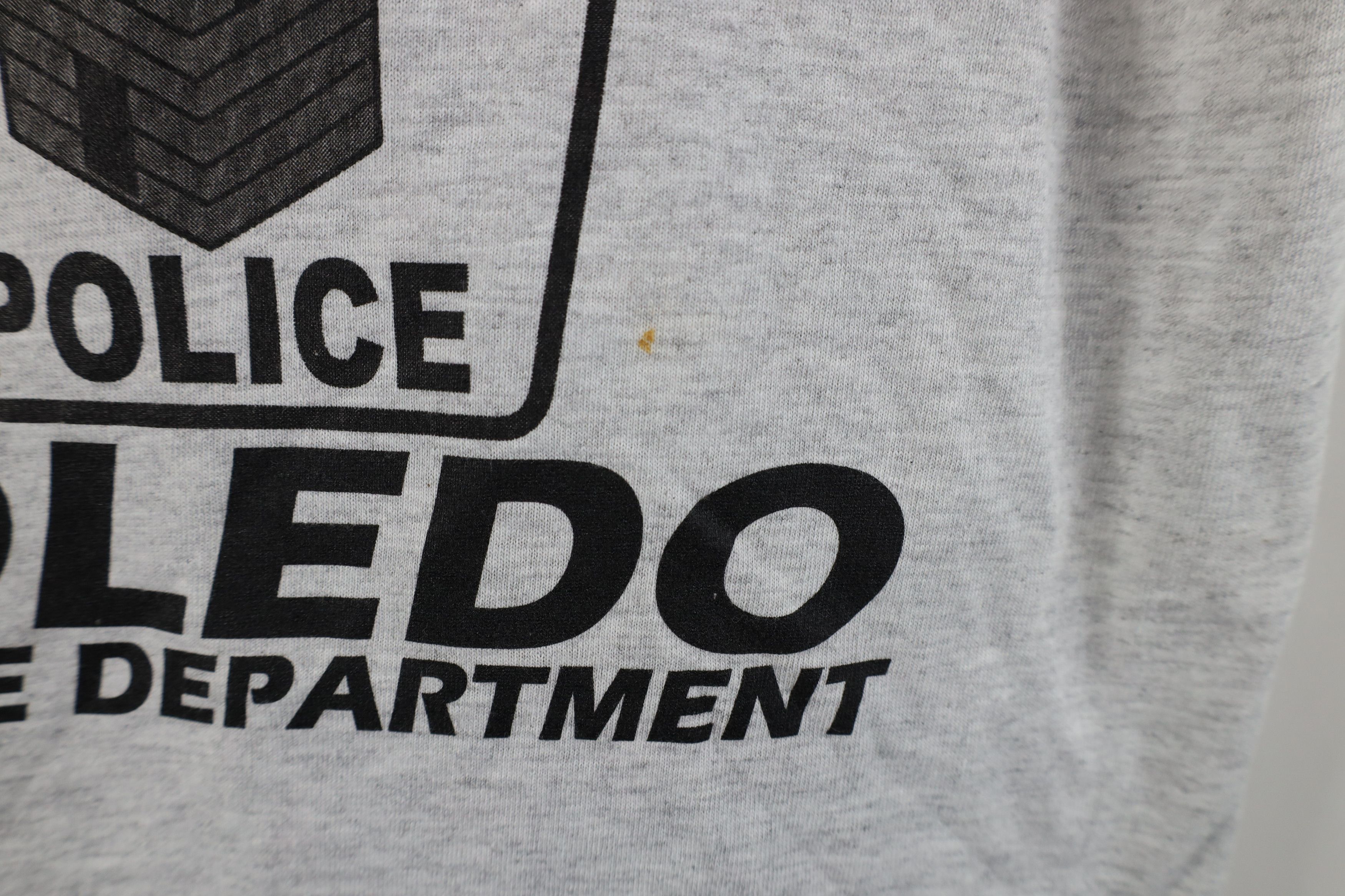 Vintage Vintage 90s Gang Resistance Toledo Ohio Police T-Shirt Gray Size US S / EU 44-46 / 1 - 5 Thumbnail