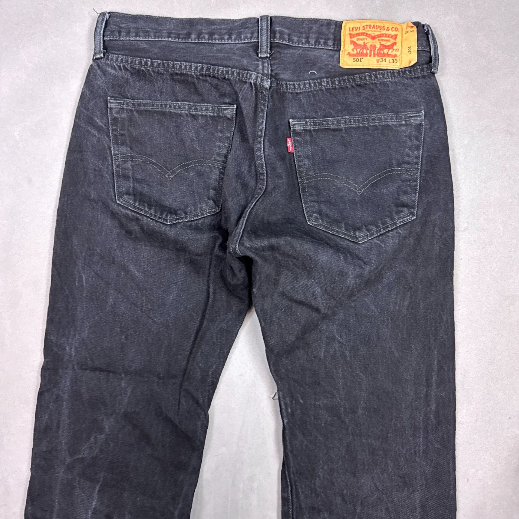 Levi's Levi's 501 Jeans Mens 34x30 Black Denim Jeans Button Fly Dark Wash Vintage No Size US 34 / EU 50 - 5 Thumbnail