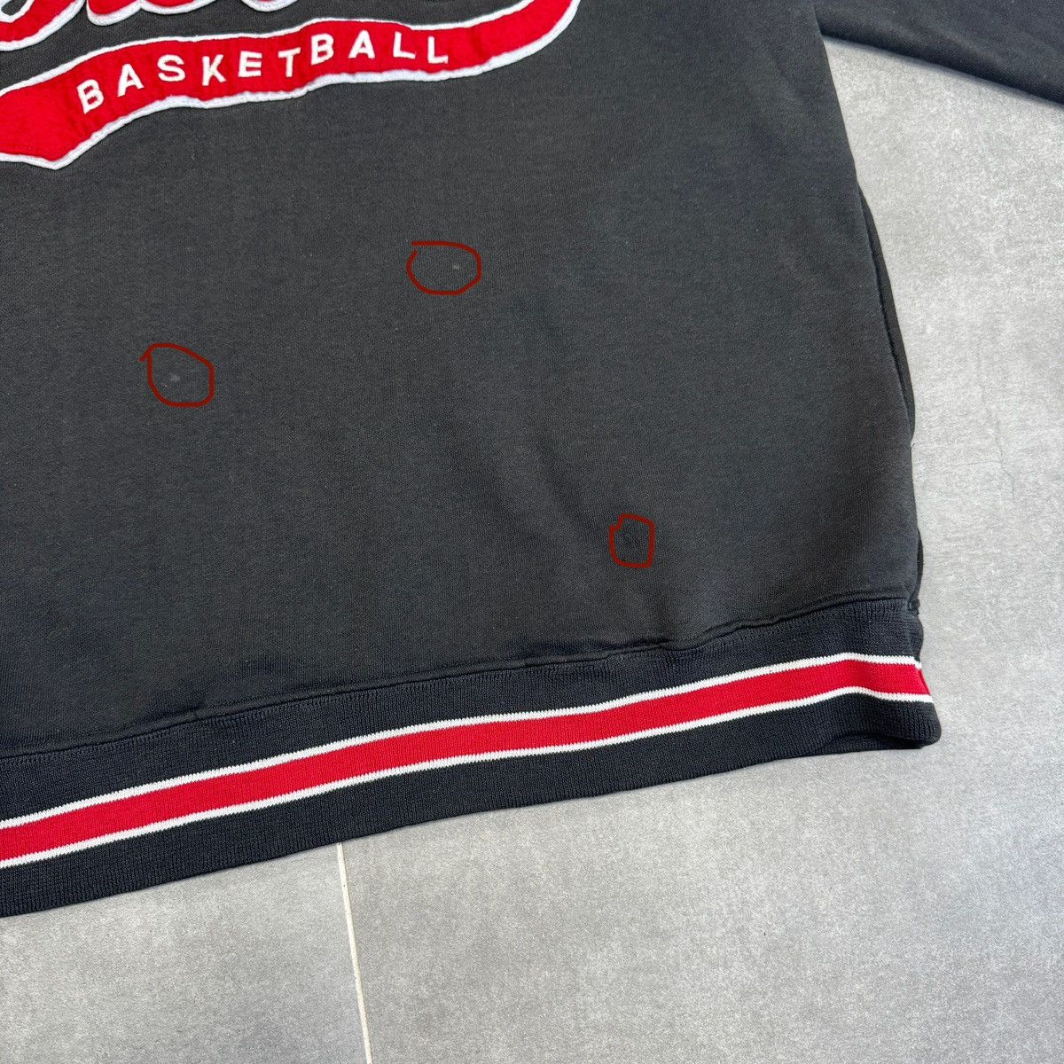 Starter Vintage Starter Chicago Bulls NBA Embroidered Logo Hoodie Size US L / EU 52-54 / 3 - 8 Thumbnail